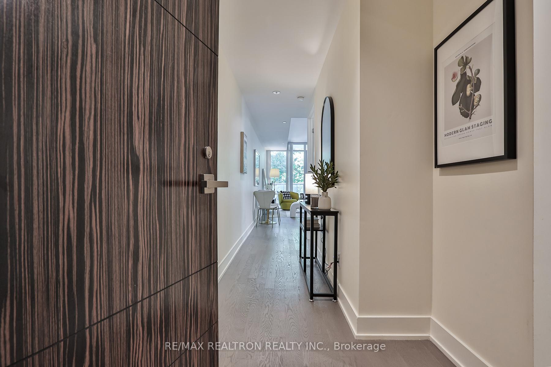 Photo 5 of Unit #204, 3018 Yonge Street, Toronto, Lawrence Park South — HOMEH