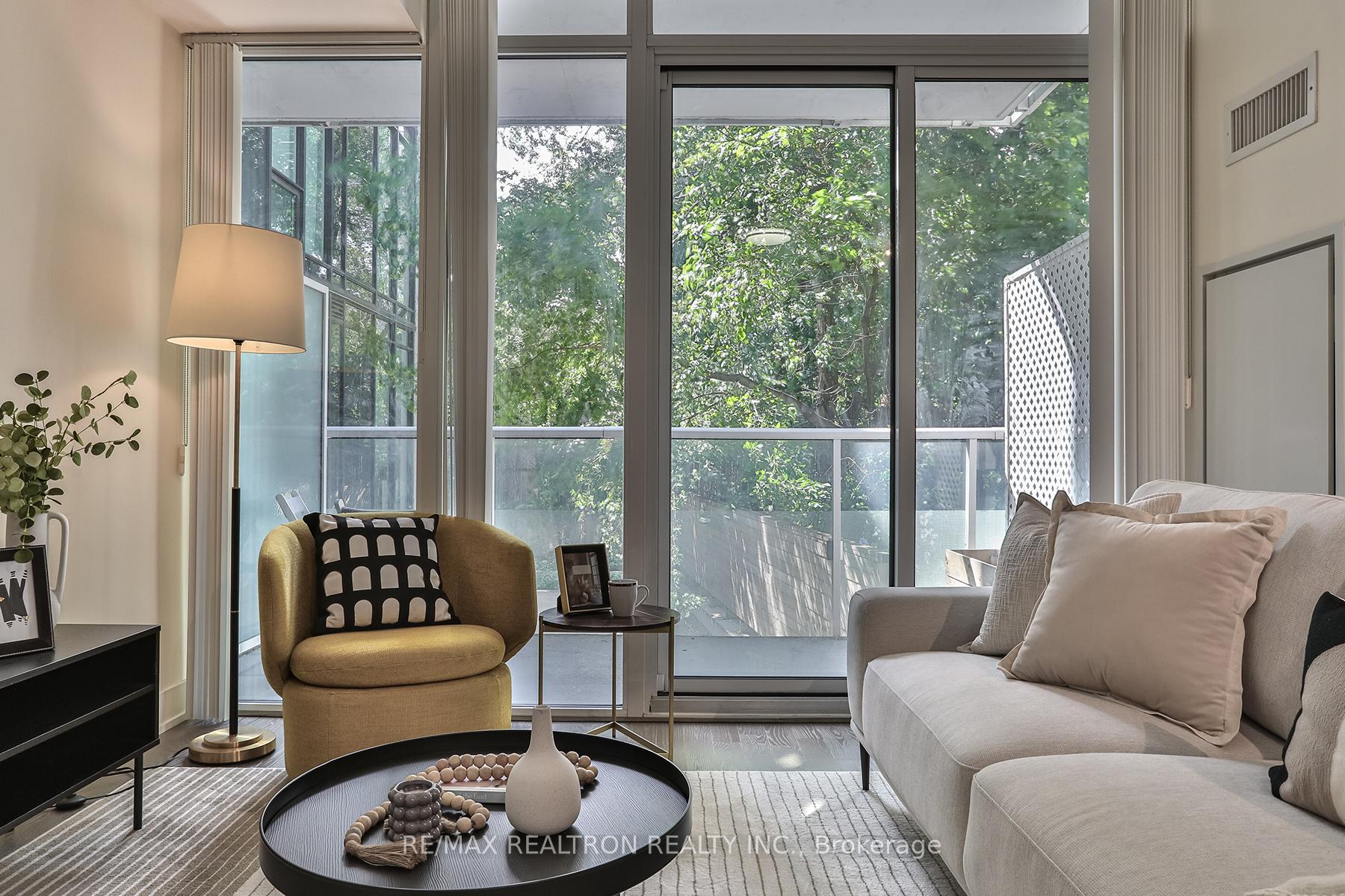 Photo 13 of Unit #204, 3018 Yonge Street, Toronto, Lawrence Park South — HOMEH