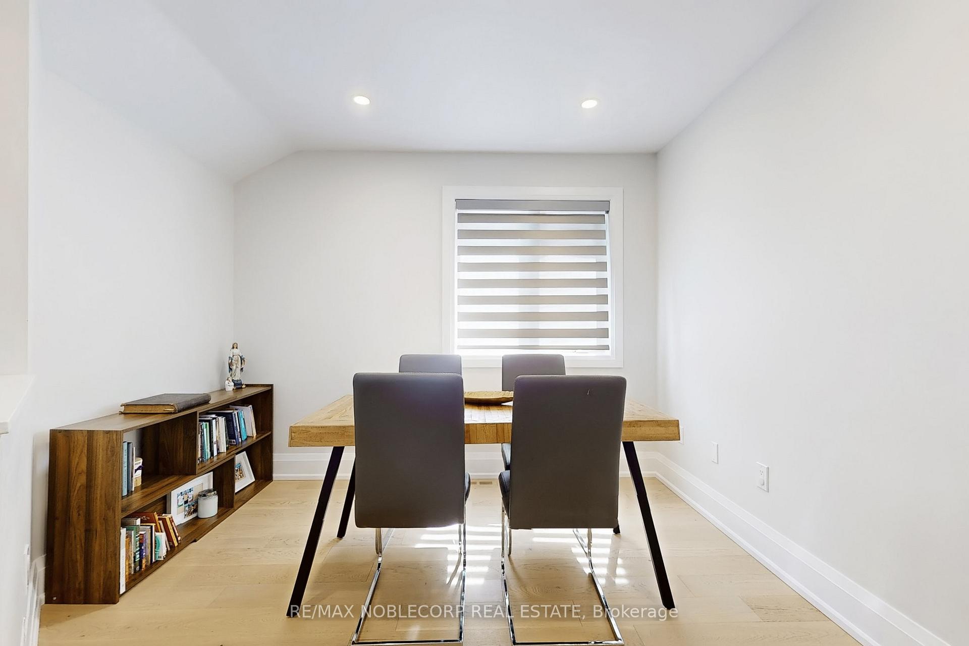 Photo 9 of 35 Mill Dam Court, King, Schomberg — HOMEH
