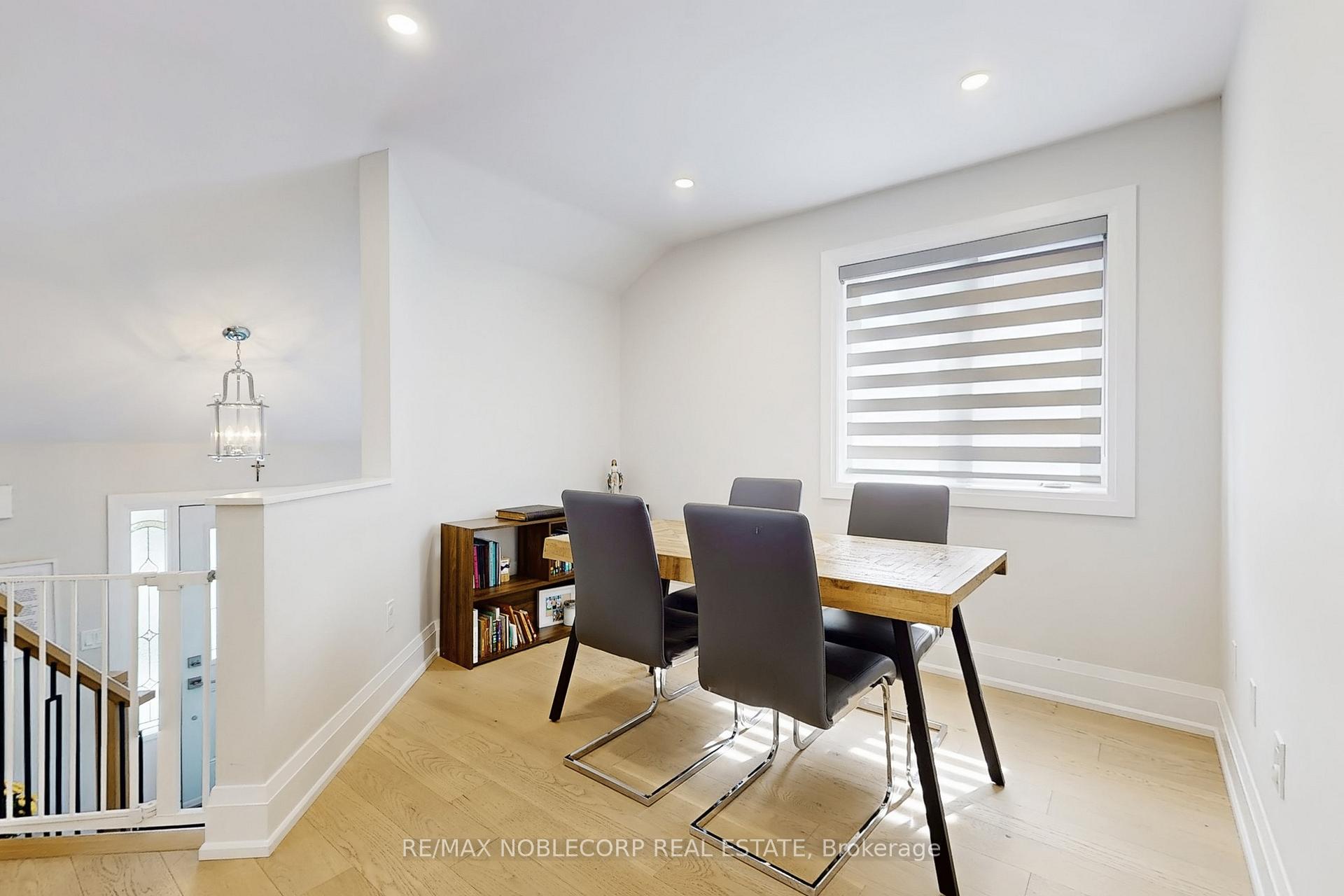 Photo 11 of 35 Mill Dam Court, King, Schomberg — HOMEH