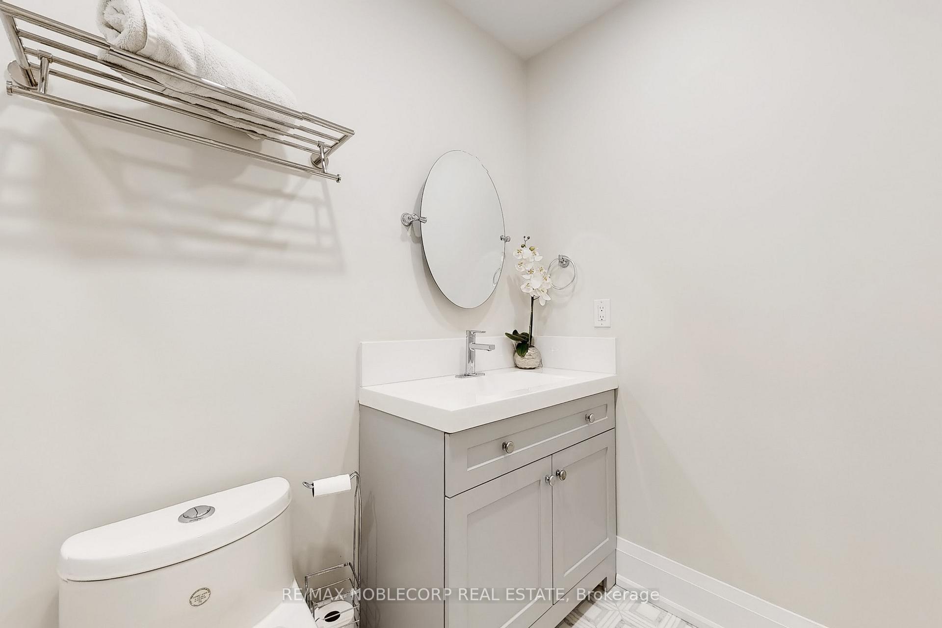 Photo 24 of 35 Mill Dam Court, King, Schomberg — HOMEH