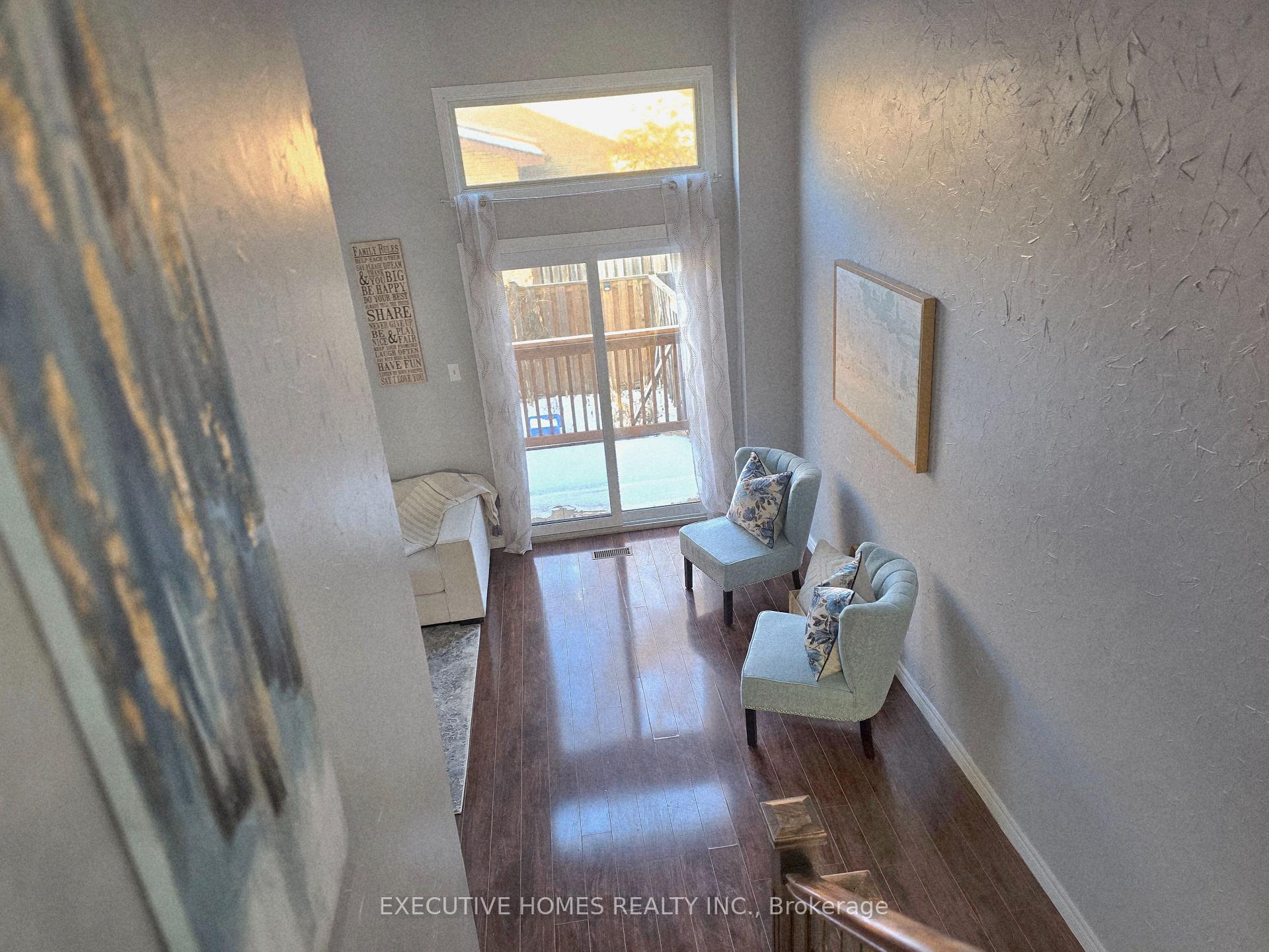 Photo 22 of 61 Collins Crescent, Brampton, Brampton North — HOMEH
