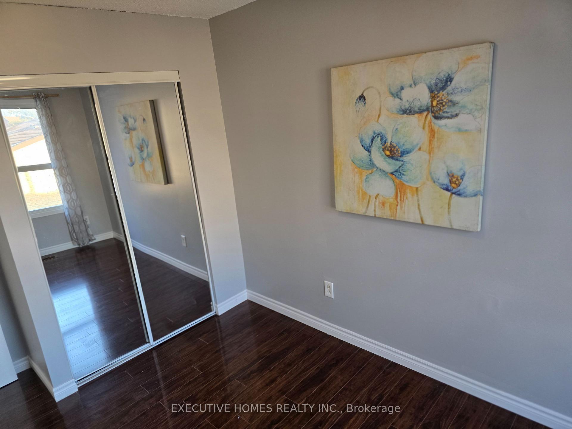 Photo 25 of 61 Collins Crescent, Brampton, Brampton North — HOMEH