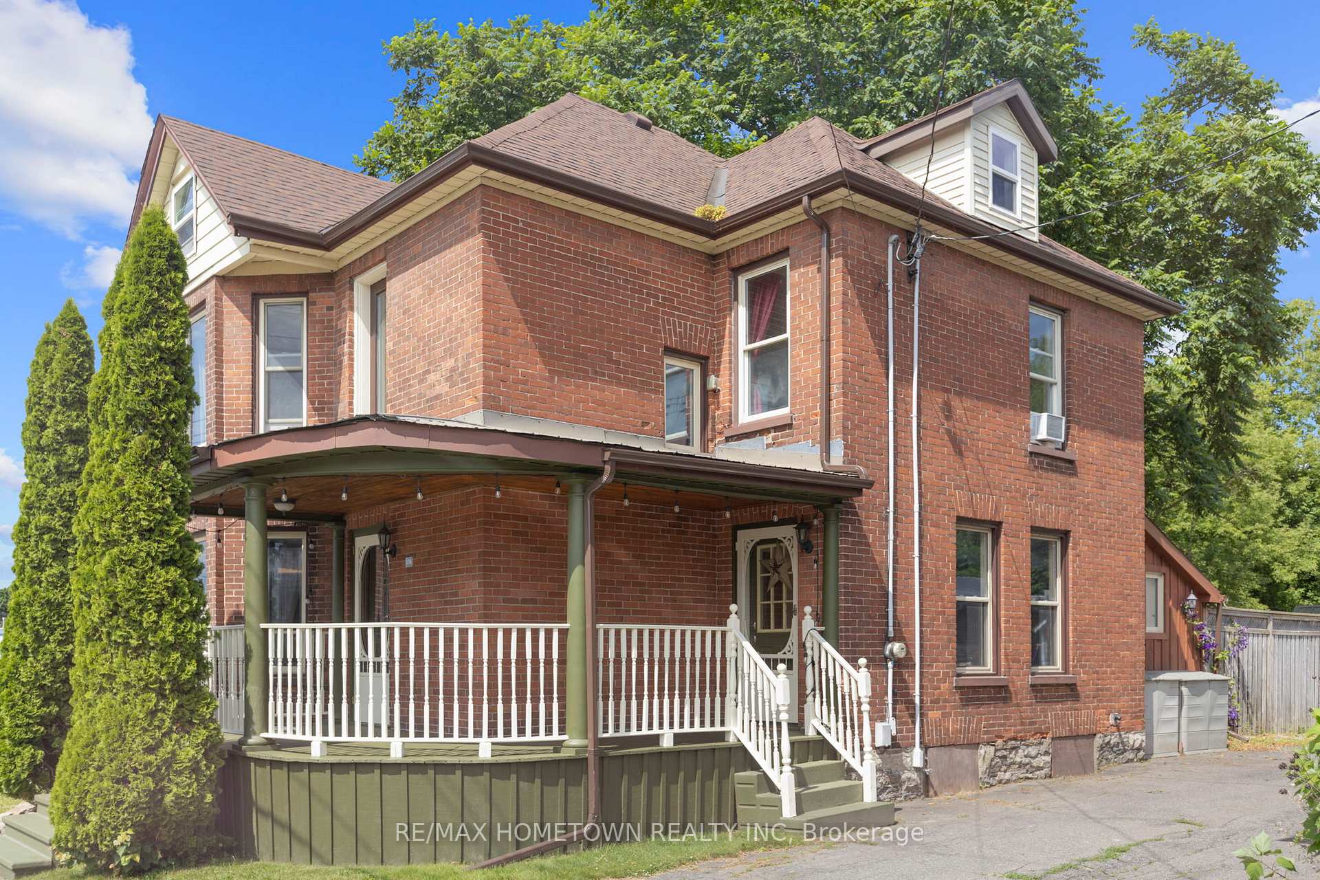 Photo 10 of 138 Henry Street E, Prescott — HOMEH
