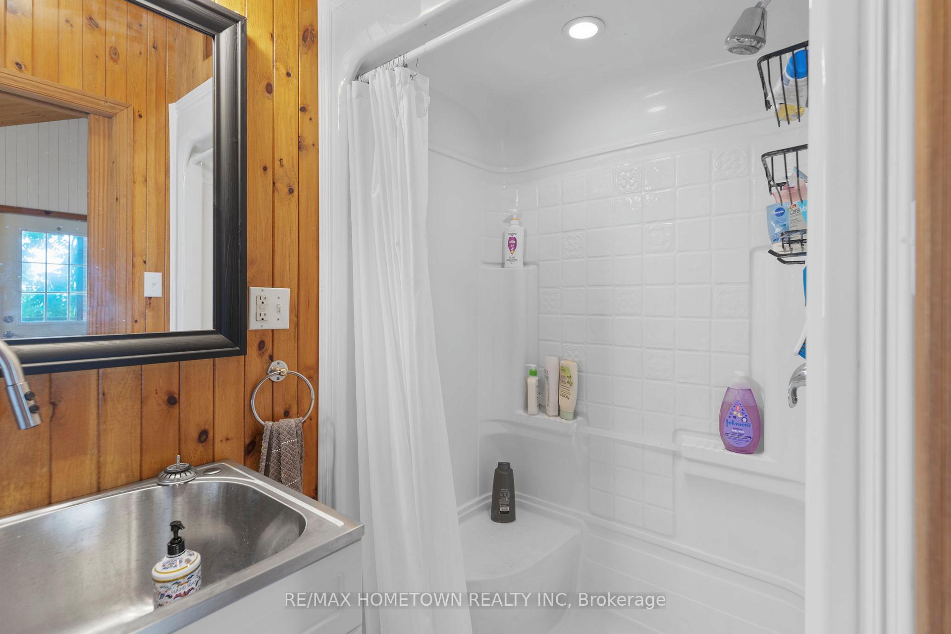 Photo 17 of 138 Henry Street E, Prescott — HOMEH
