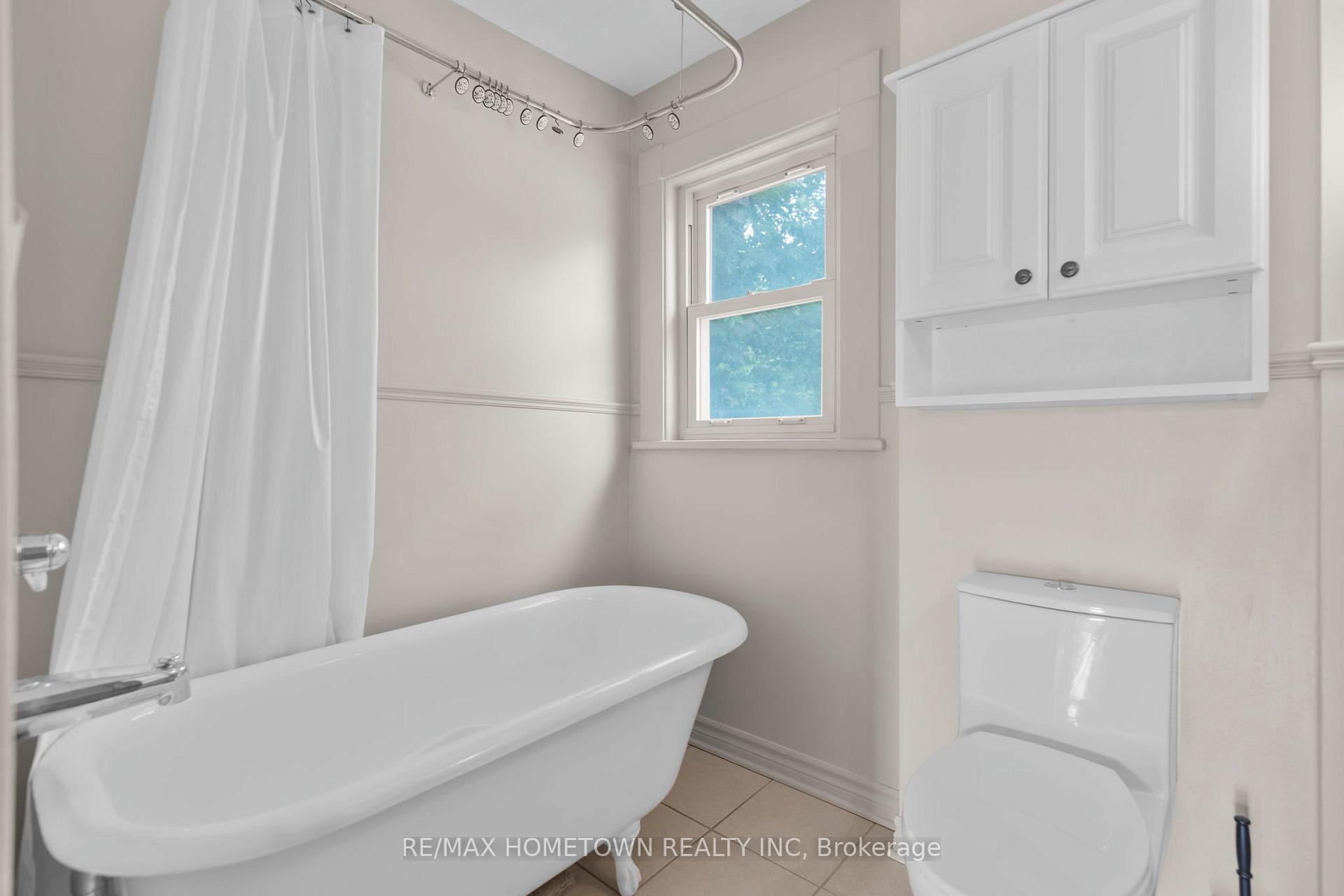 Photo 20 of 138 Henry Street E, Prescott — HOMEH