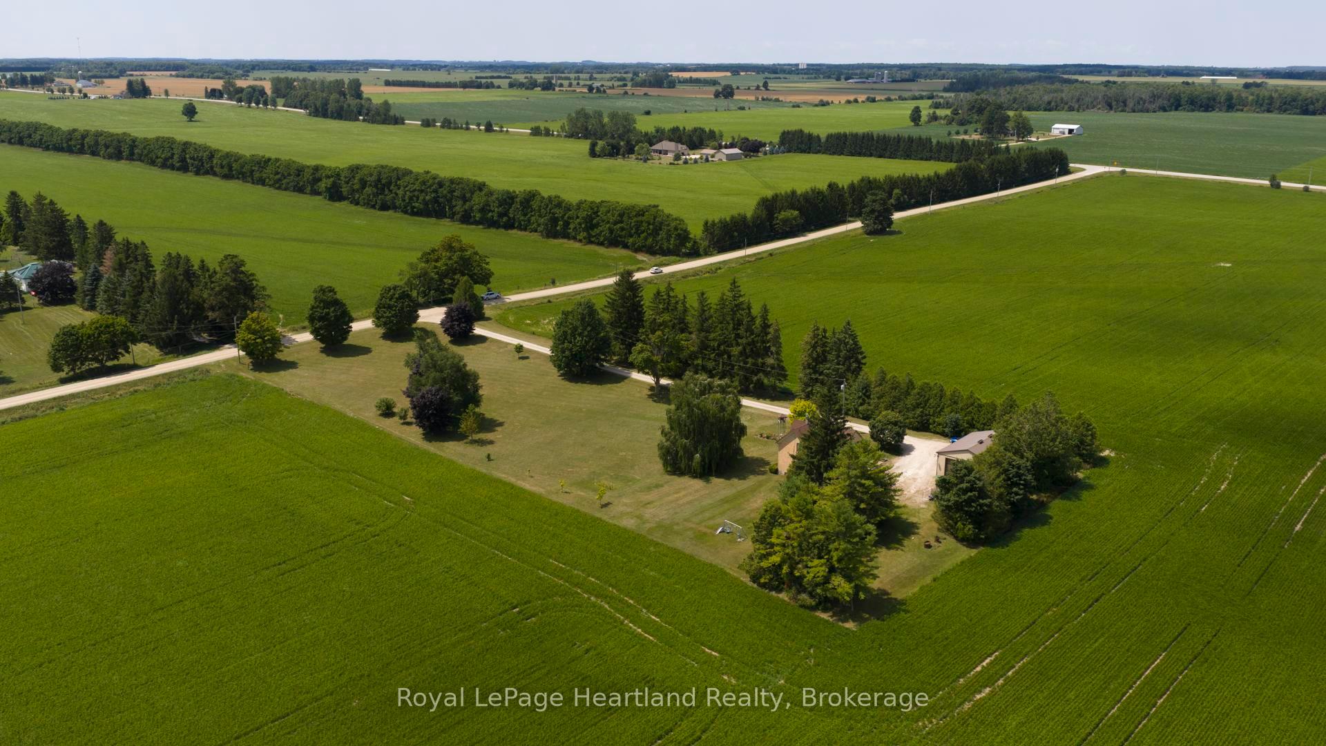 Photo 9 of 40158 Cranbrook Road, Morris Turnberry, Morris — HOMEH