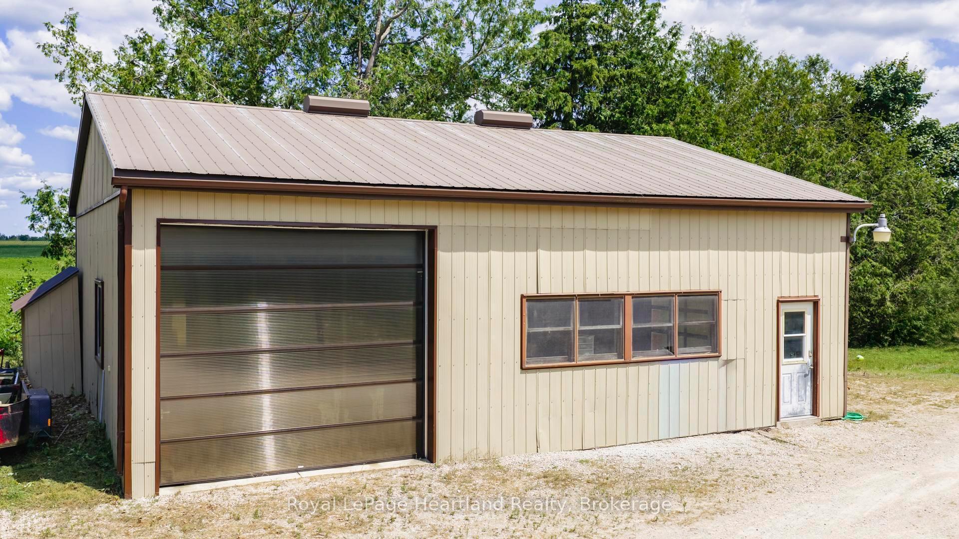 Photo 15 of 40158 Cranbrook Road, Morris Turnberry, Morris — HOMEH