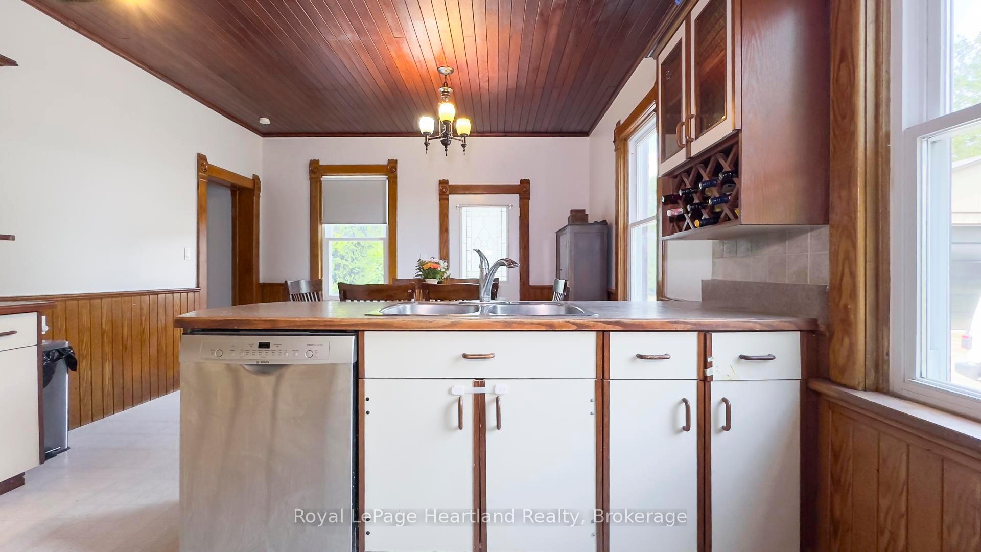 Photo 22 of 40158 Cranbrook Road, Morris Turnberry, Morris — HOMEH
