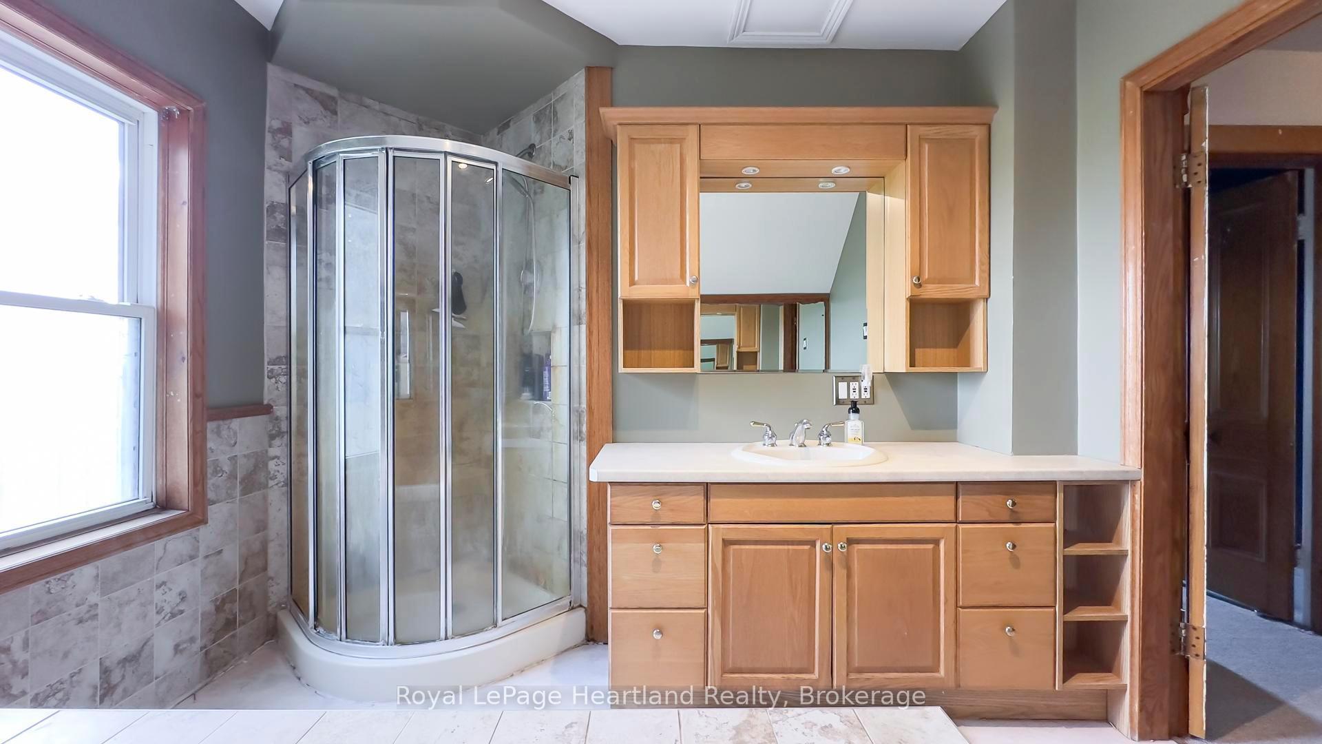 Photo 38 of 40158 Cranbrook Road, Morris Turnberry, Morris — HOMEH