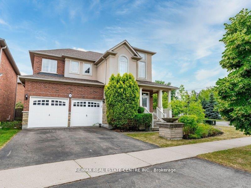Photo 1 of 4 Panorama Way, Hamilton, Stoney Creek — HOMEH