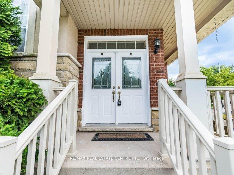 Photo 18 of 4 Panorama Way, Hamilton, Stoney Creek — HOMEH