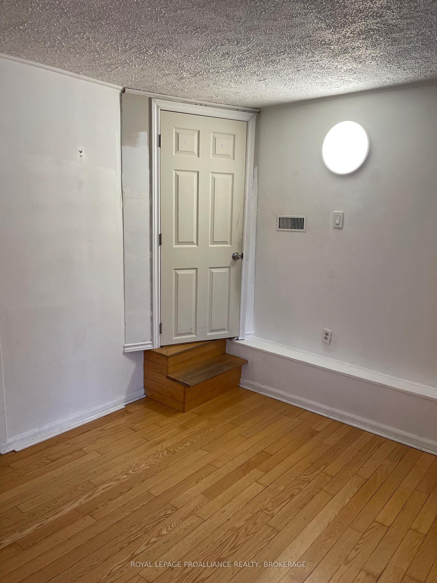 Photo 10 of Unit 2, 563 Union Street, Kingston, Central City West — HOMEH