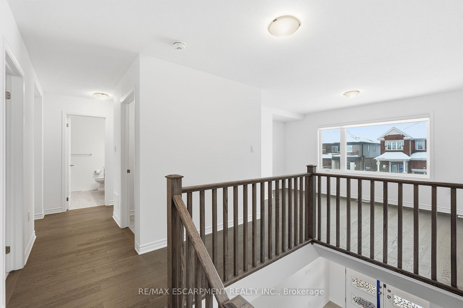 Photo 5 of 322 Millstone Street, Kitchener — HOMEH