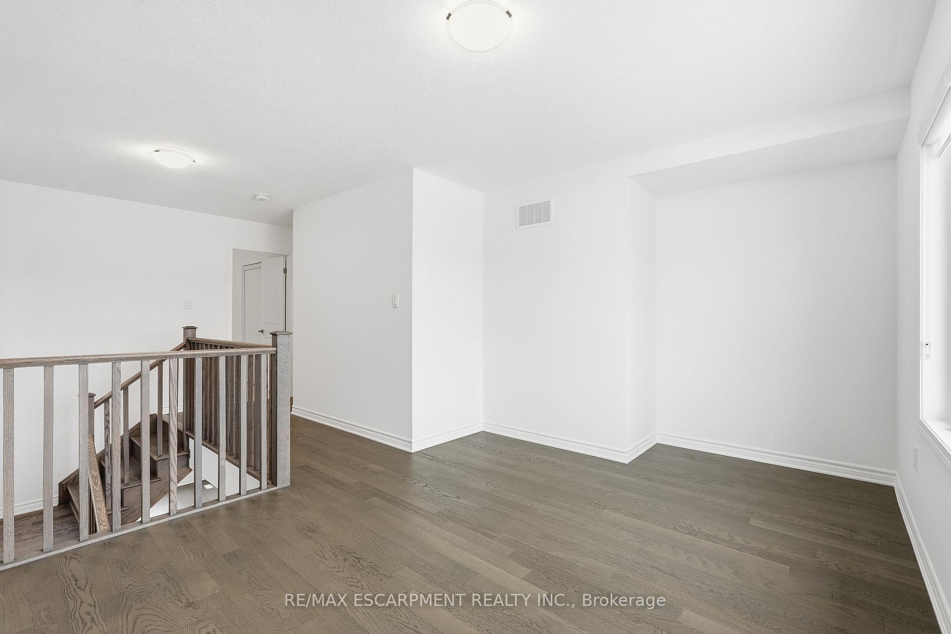 Photo 6 of 322 Millstone Street, Kitchener — HOMEH