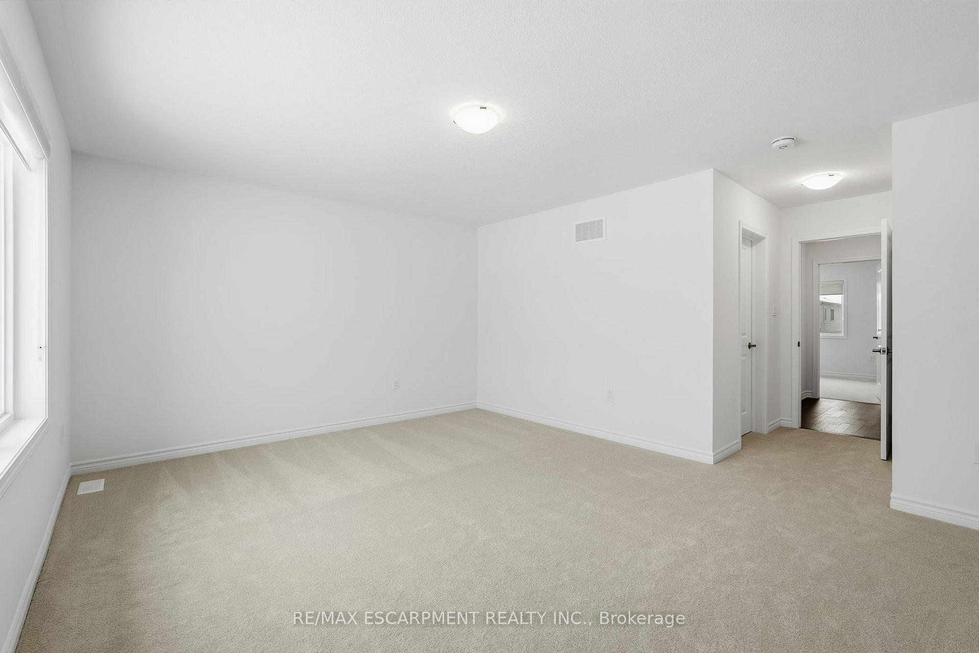 Photo 15 of 322 Millstone Street, Kitchener — HOMEH