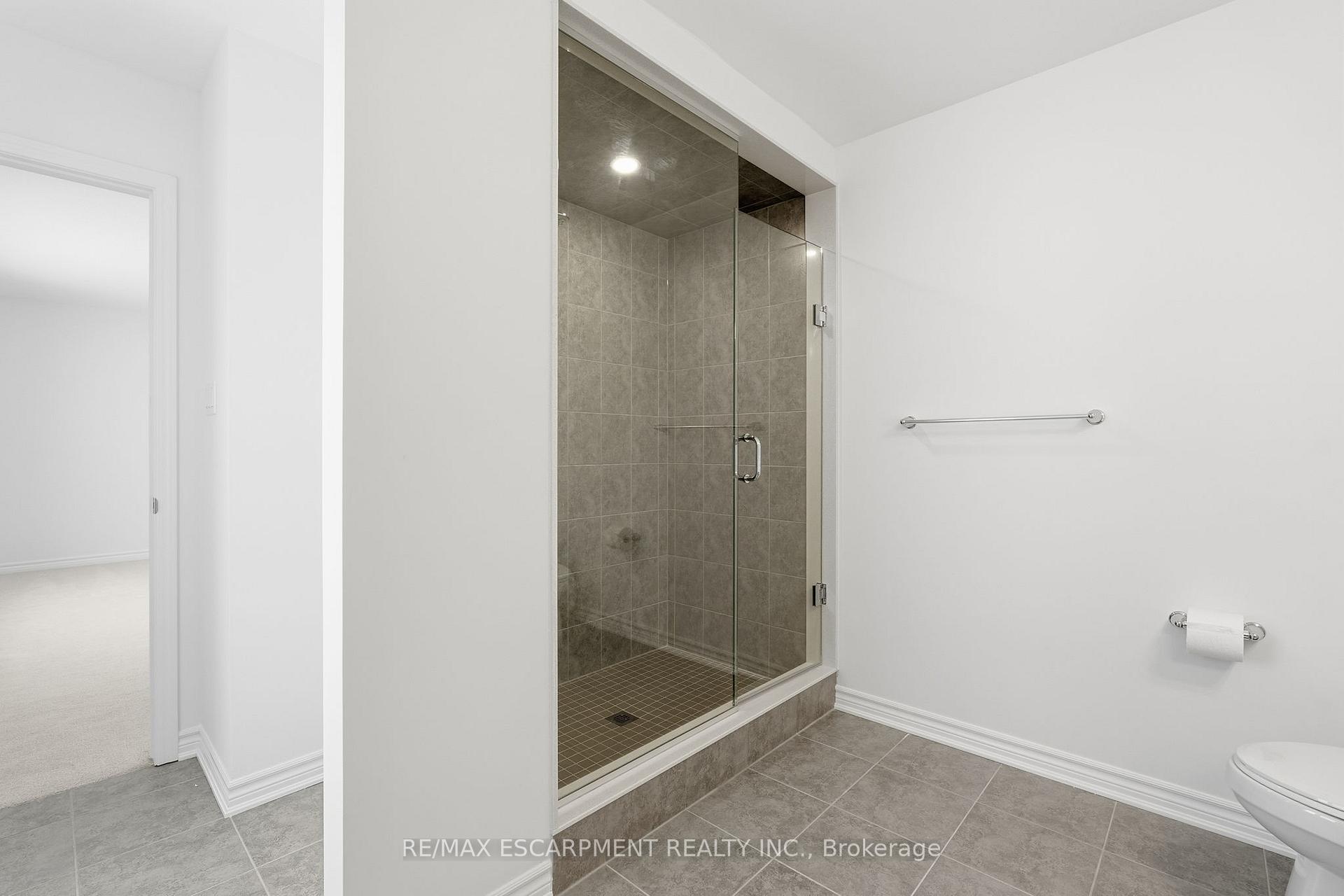 Photo 33 of 322 Millstone Street, Kitchener — HOMEH