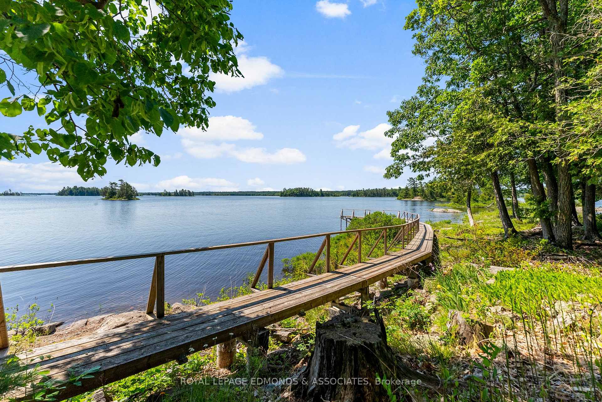 Photo 19 of Riddell Island, Petawawa — HOMEH