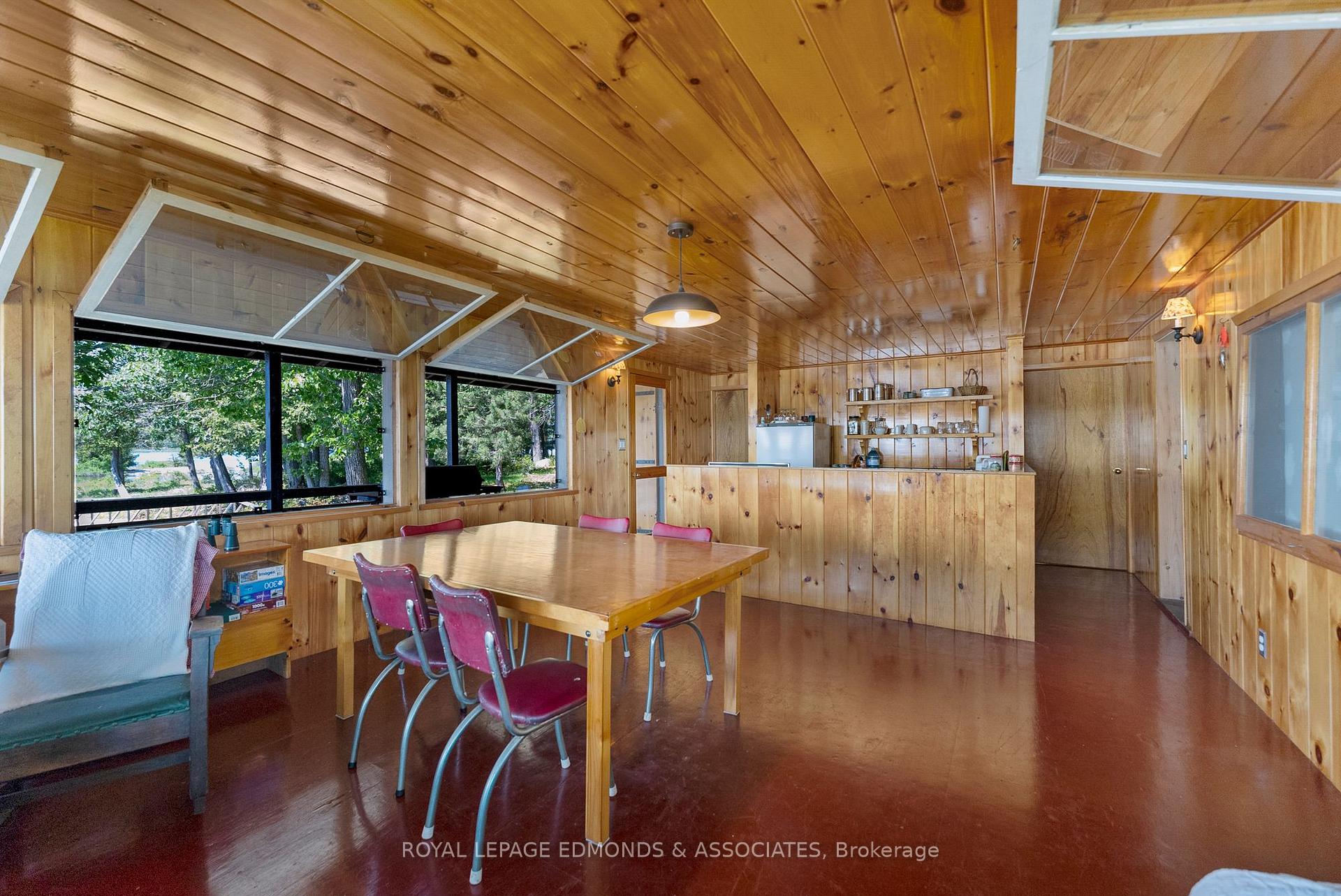 Photo 6 of Riddell Island, Petawawa — HOMEH