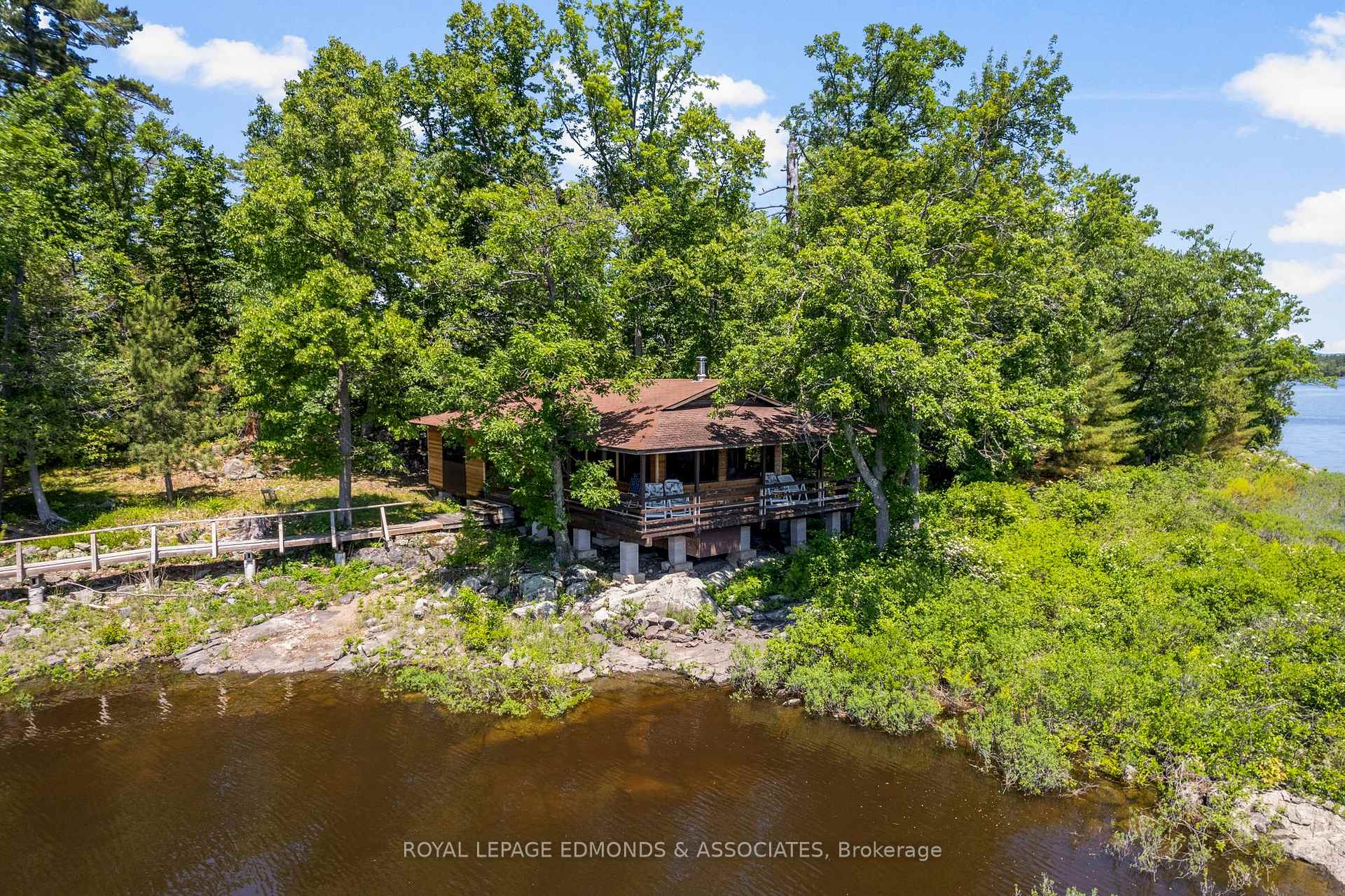 Photo 7 of Riddell Island, Petawawa — HOMEH