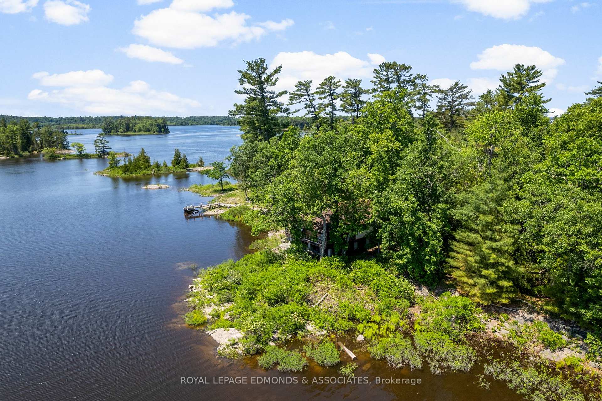 Photo 29 of Riddell Island, Petawawa — HOMEH