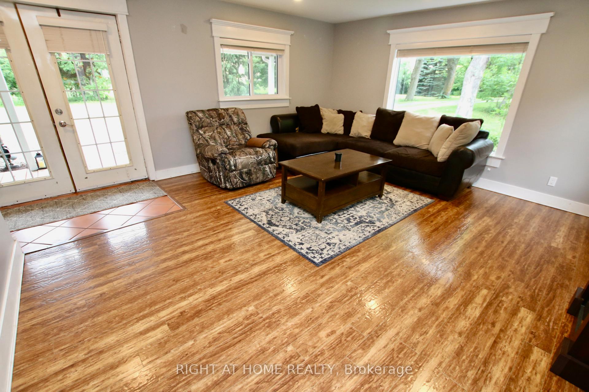 Photo 5 of 13928 Connaught Road S, North Dundas, North Dundas (Winchester) Twp — HOMEH