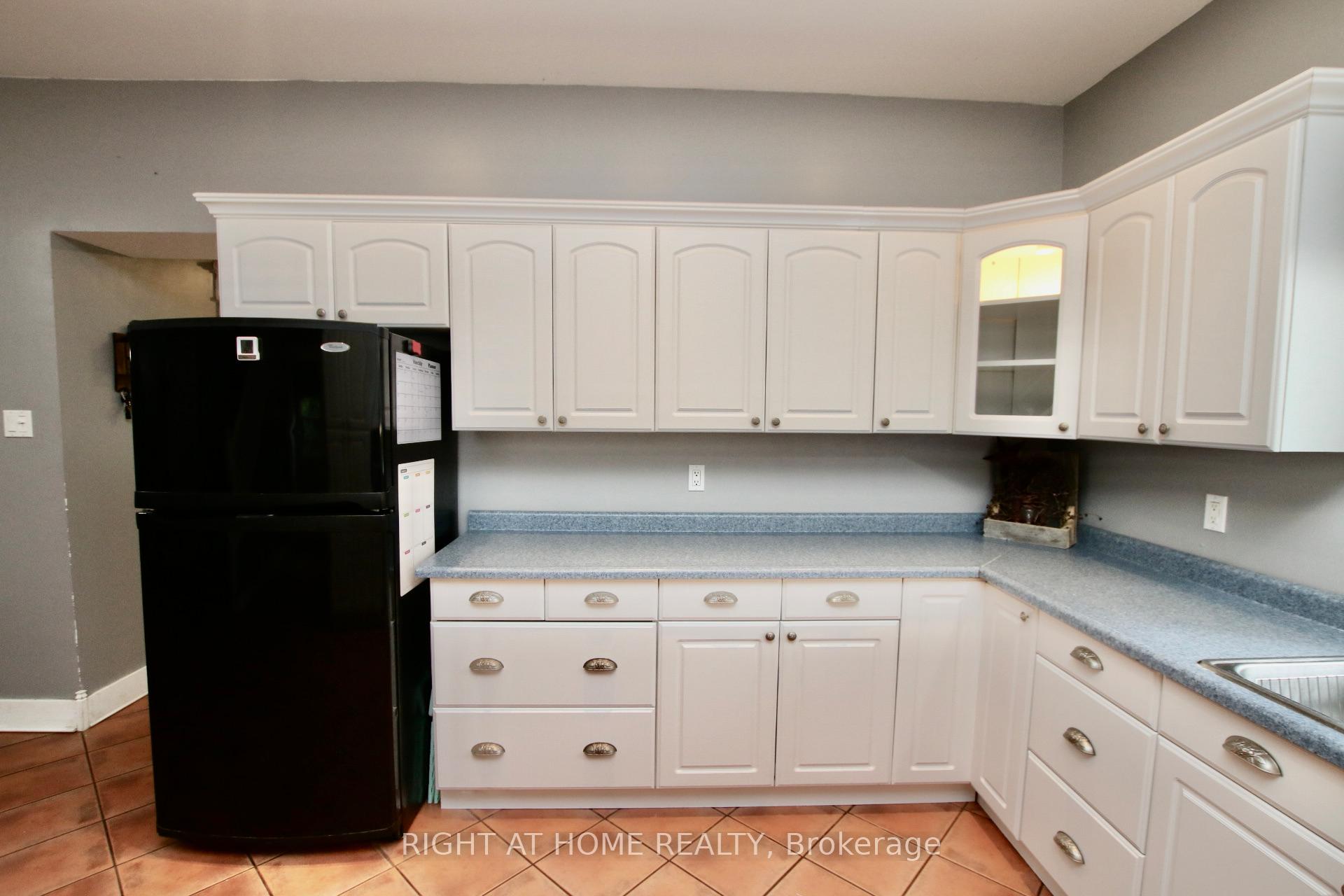 Photo 2 of 13928 Connaught Road S, North Dundas, North Dundas (Winchester) Twp — HOMEH