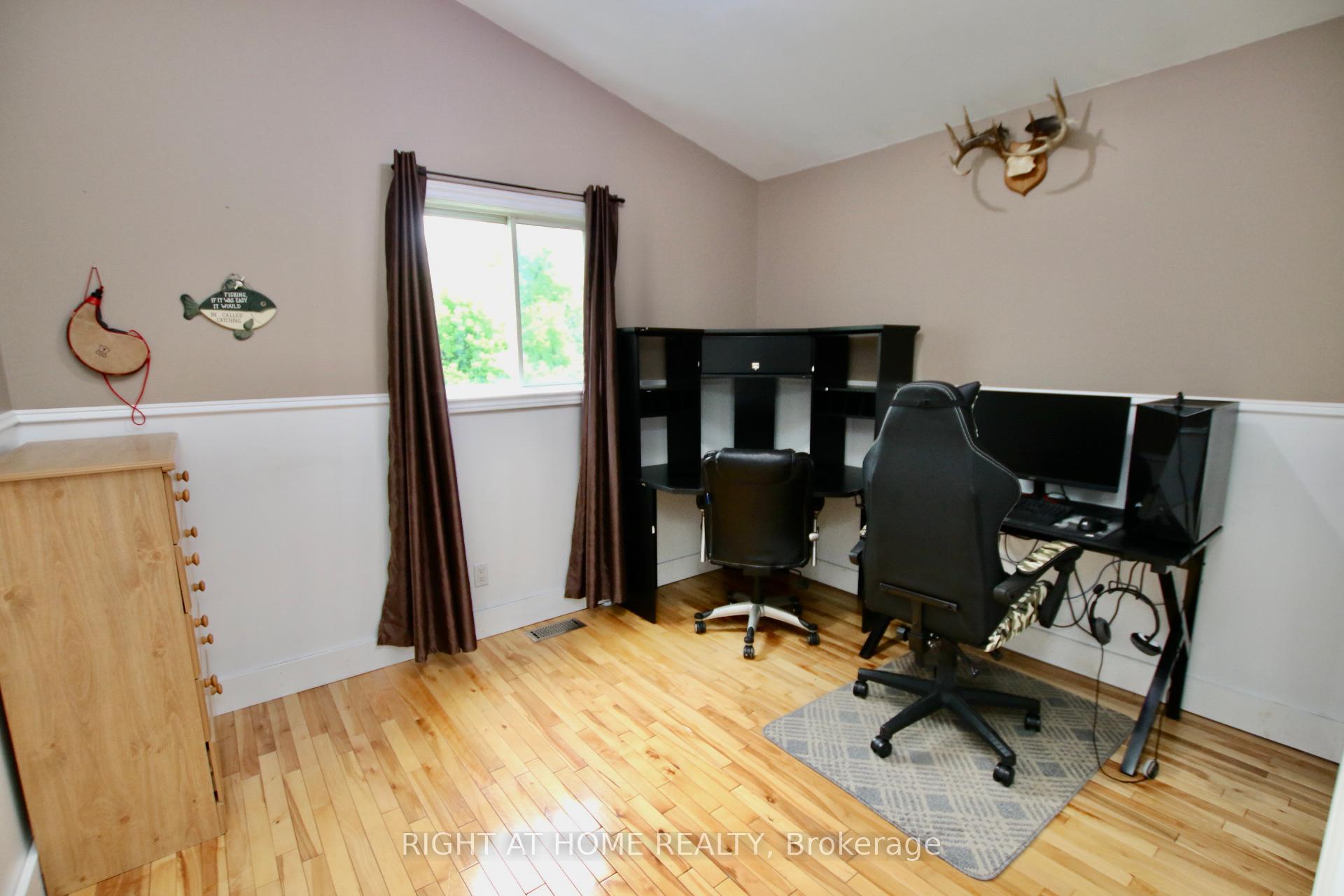 Photo 13 of 13928 Connaught Road S, North Dundas, North Dundas (Winchester) Twp — HOMEH