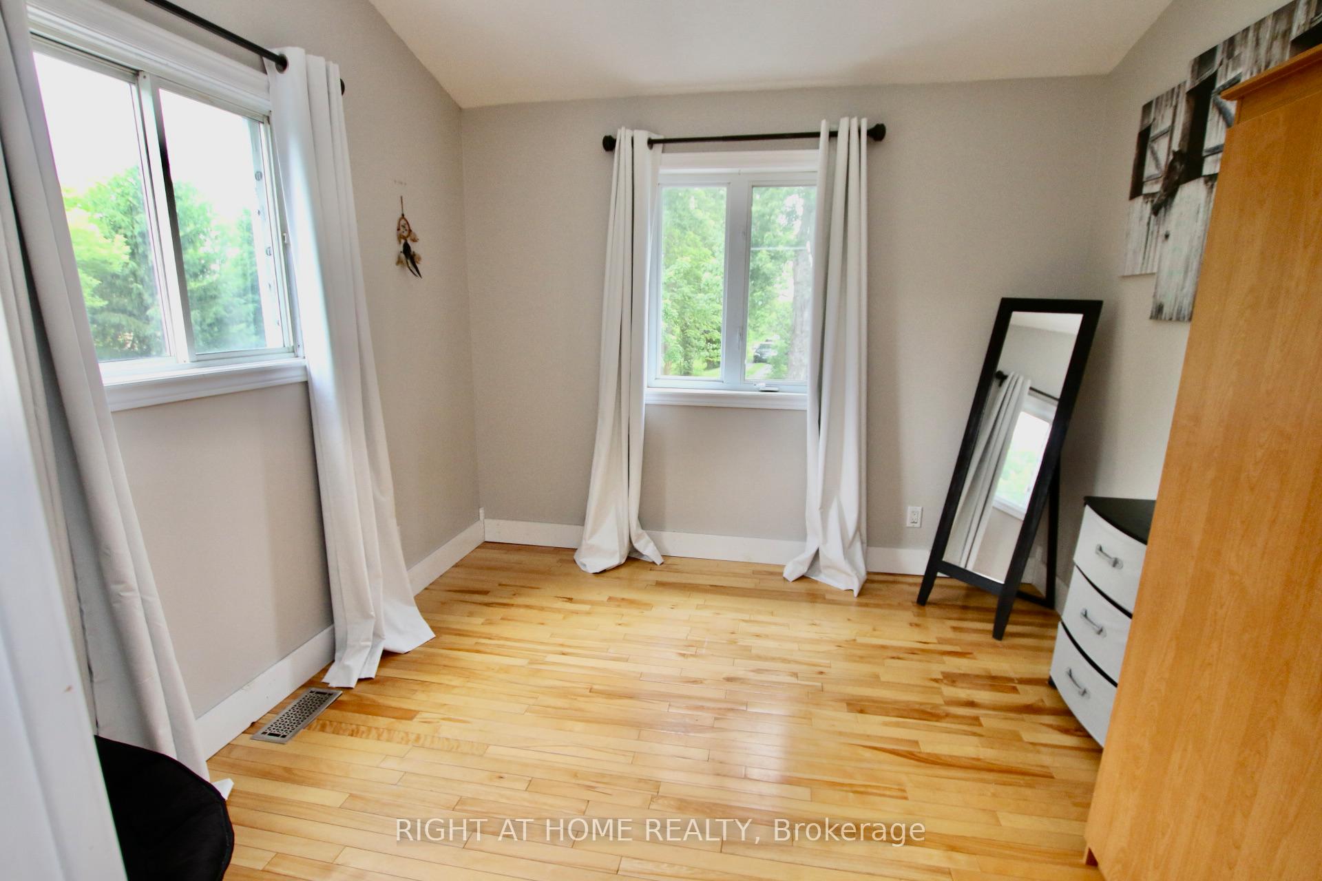 Photo 15 of 13928 Connaught Road S, North Dundas, North Dundas (Winchester) Twp — HOMEH
