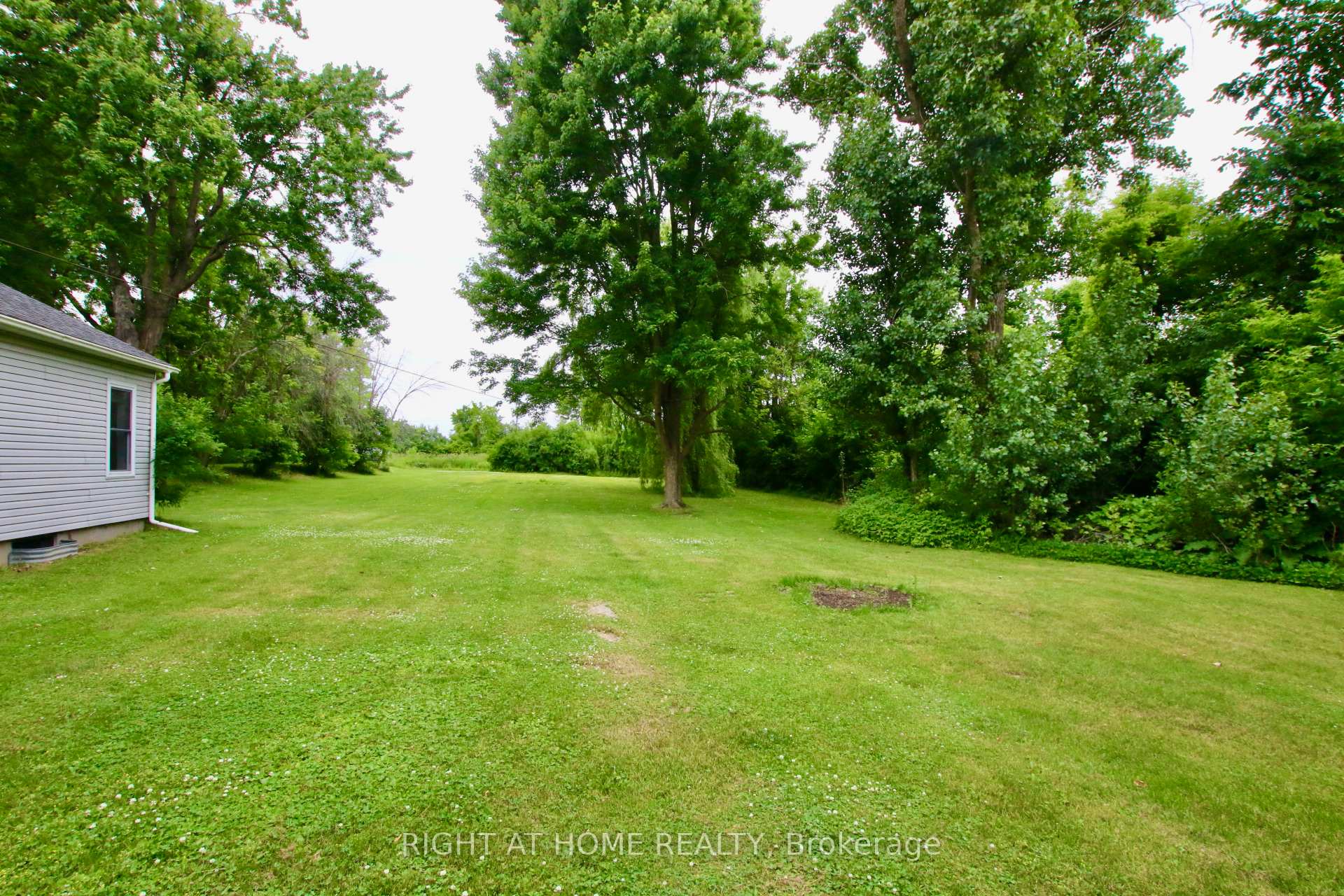 Photo 29 of 13928 Connaught Road S, North Dundas, North Dundas (Winchester) Twp — HOMEH