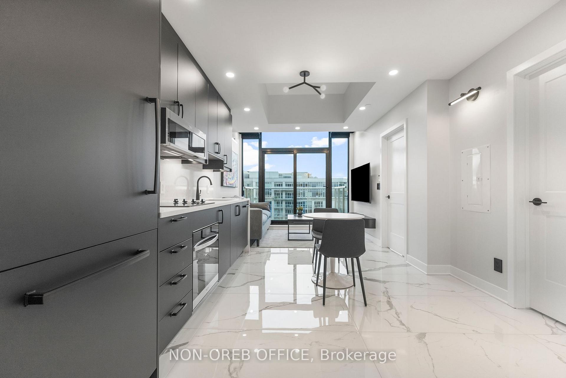 Photo 11 of Unit PH208, 180 George Street, Ottawa, Lower Town/Byward Market — HOMEH