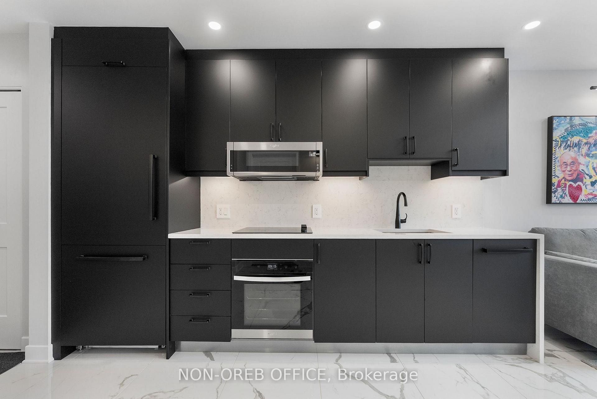 Photo 12 of Unit PH208, 180 George Street, Ottawa, Lower Town/Byward Market — HOMEH