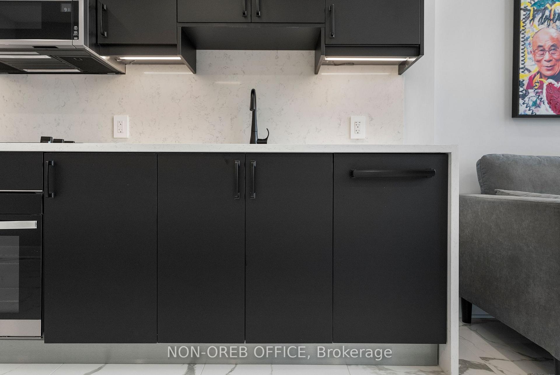 Photo 14 of Unit PH208, 180 George Street, Ottawa, Lower Town/Byward Market — HOMEH