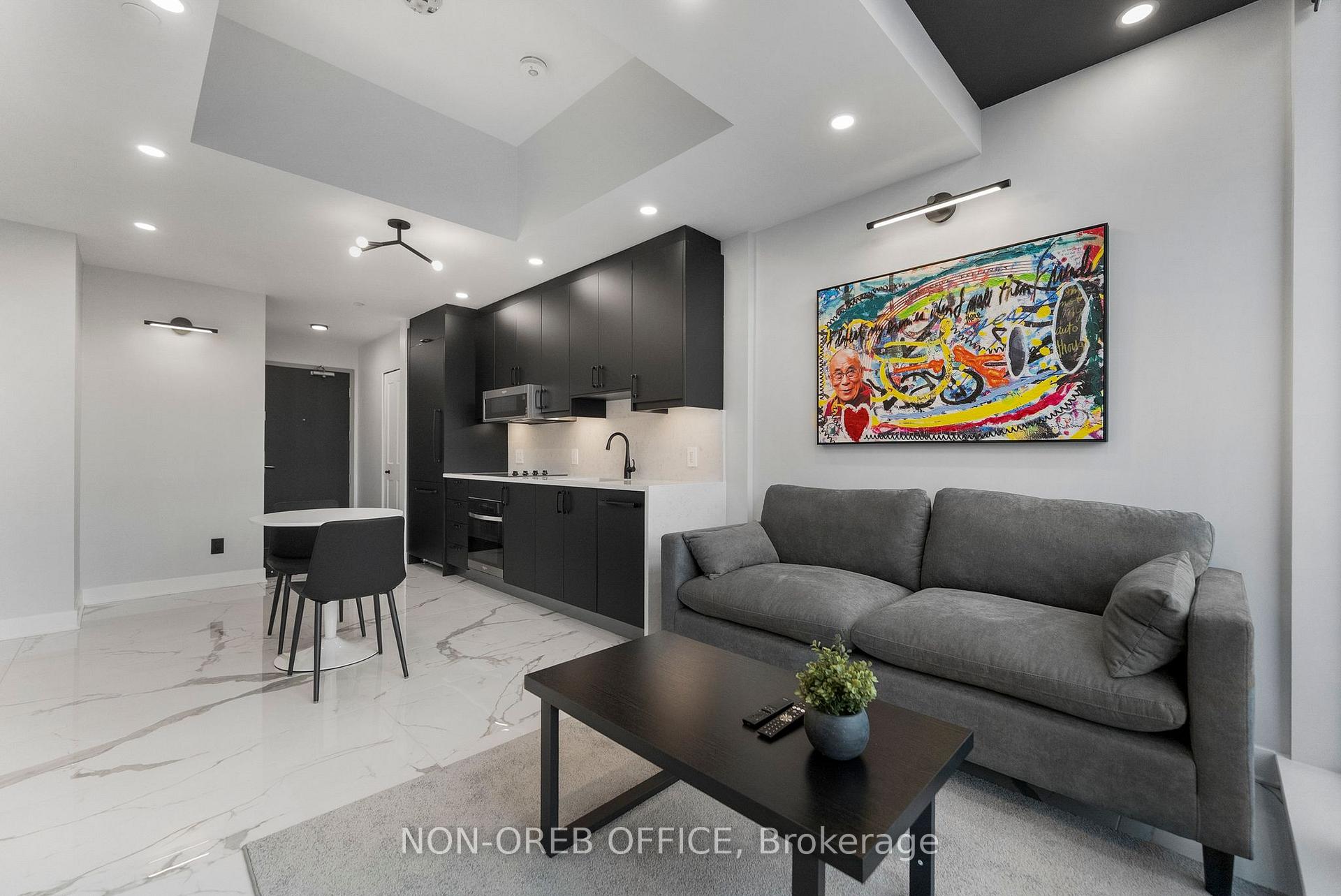 Photo 8 of Unit PH208, 180 George Street, Ottawa, Lower Town/Byward Market — HOMEH
