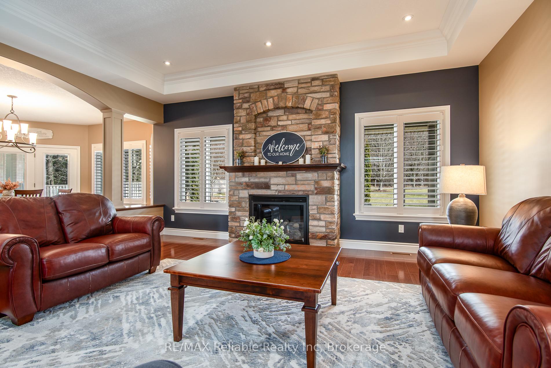 Photo 2 of 24 Carriage Lane, Bluewater, Bayfield — HOMEH
