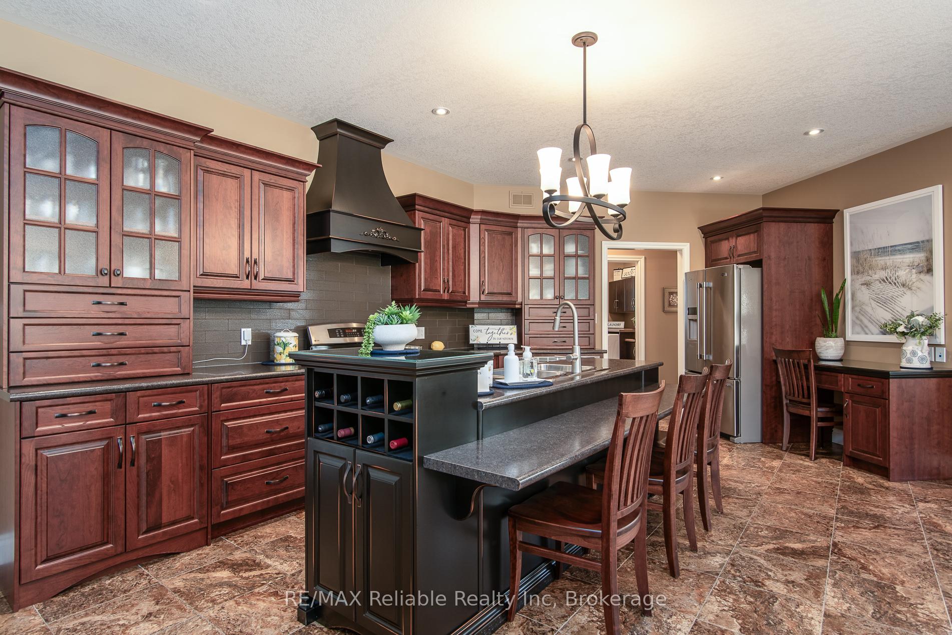 Photo 16 of 24 Carriage Lane, Bluewater, Bayfield — HOMEH