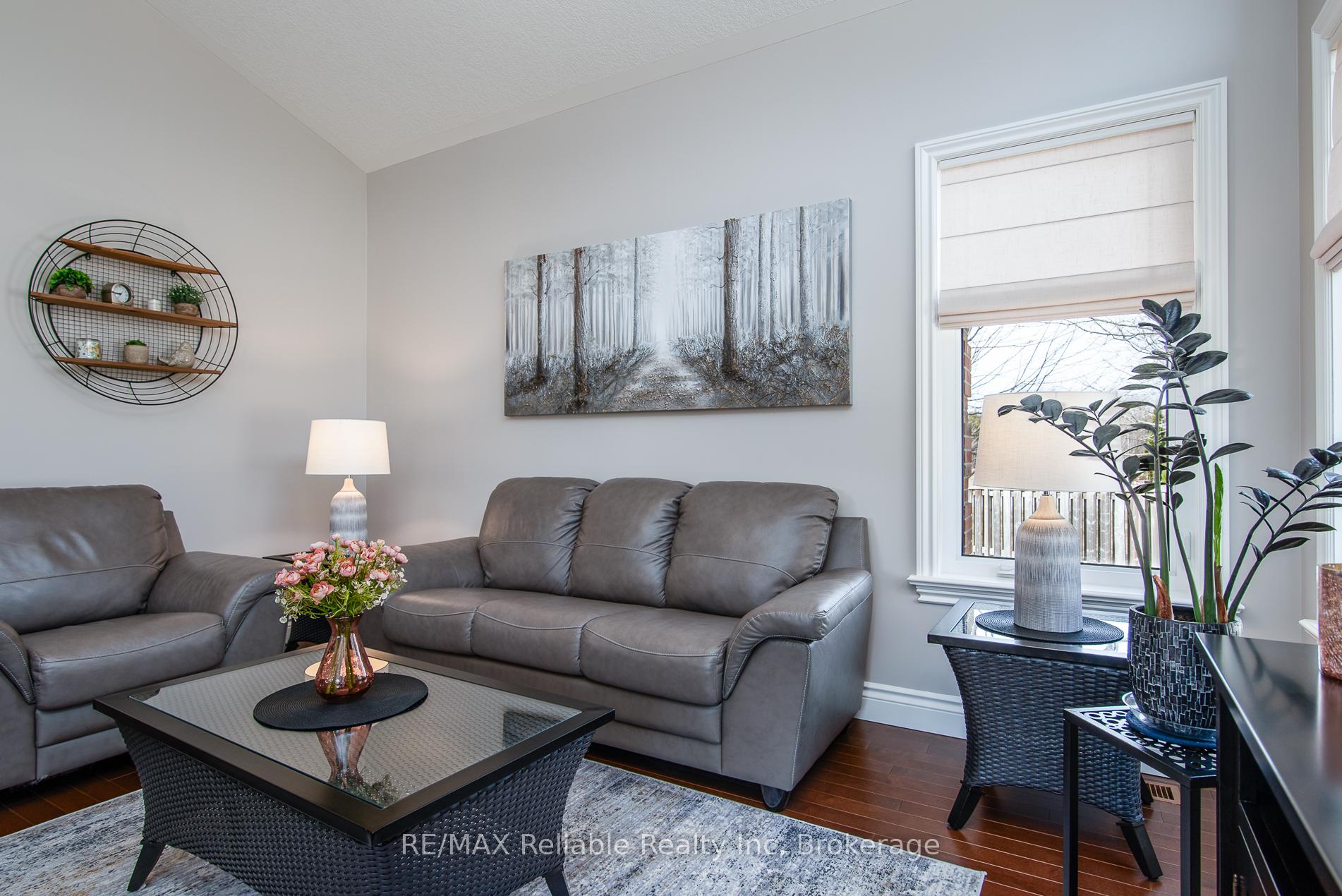 Photo 13 of 24 Carriage Lane, Bluewater, Bayfield — HOMEH