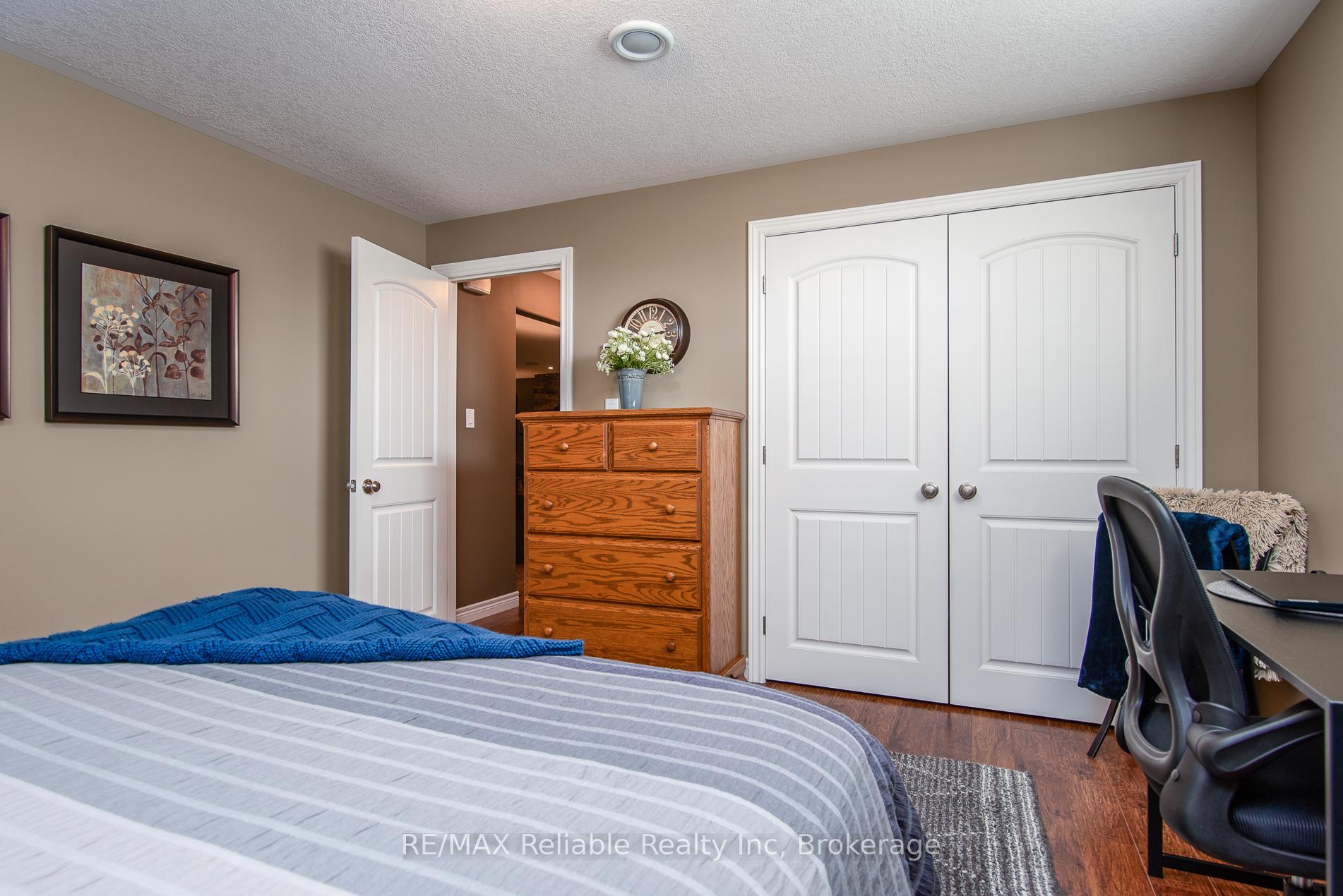 Photo 33 of 24 Carriage Lane, Bluewater, Bayfield — HOMEH