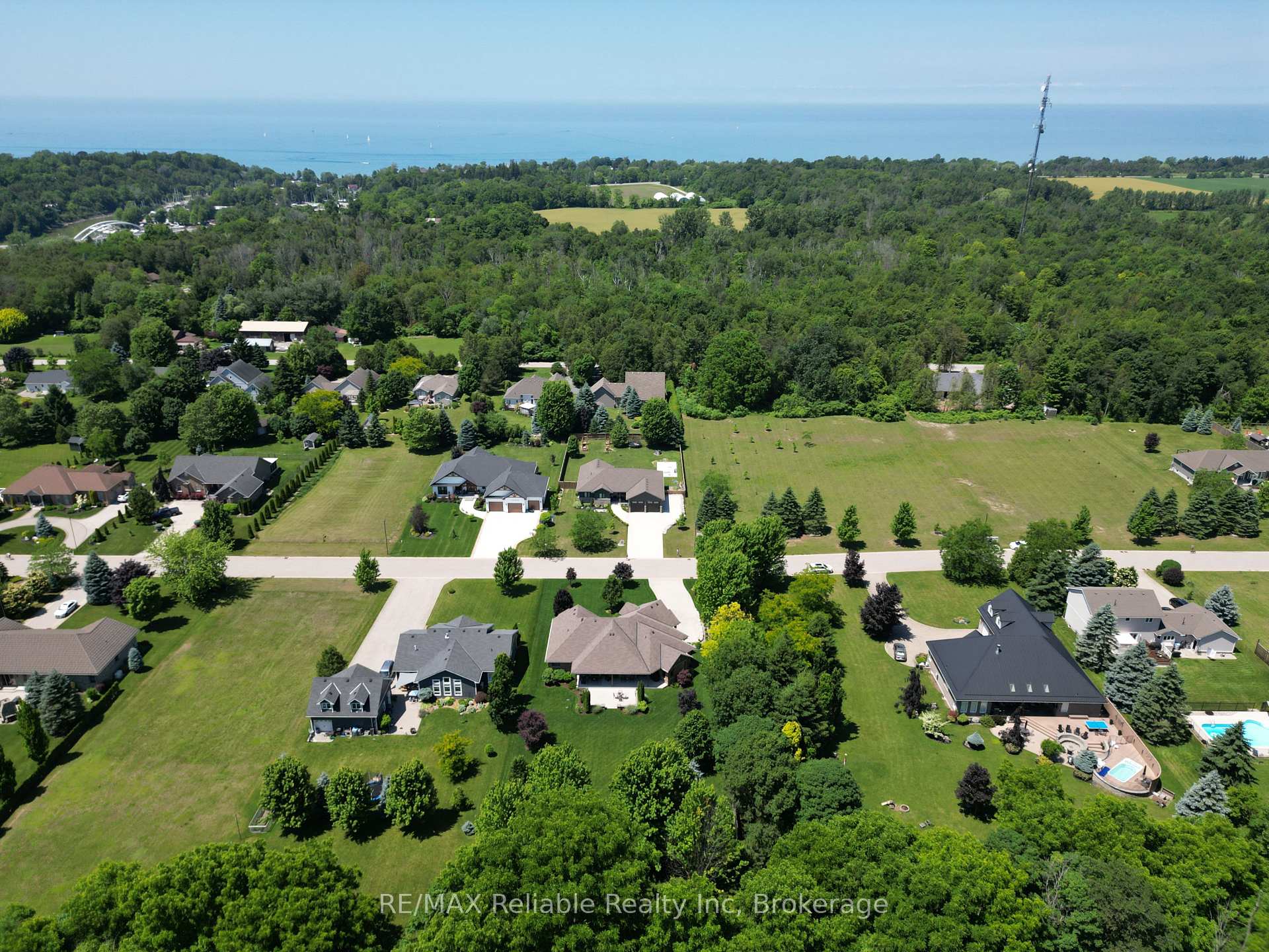 Photo 42 of 24 Carriage Lane, Bluewater, Bayfield — HOMEH