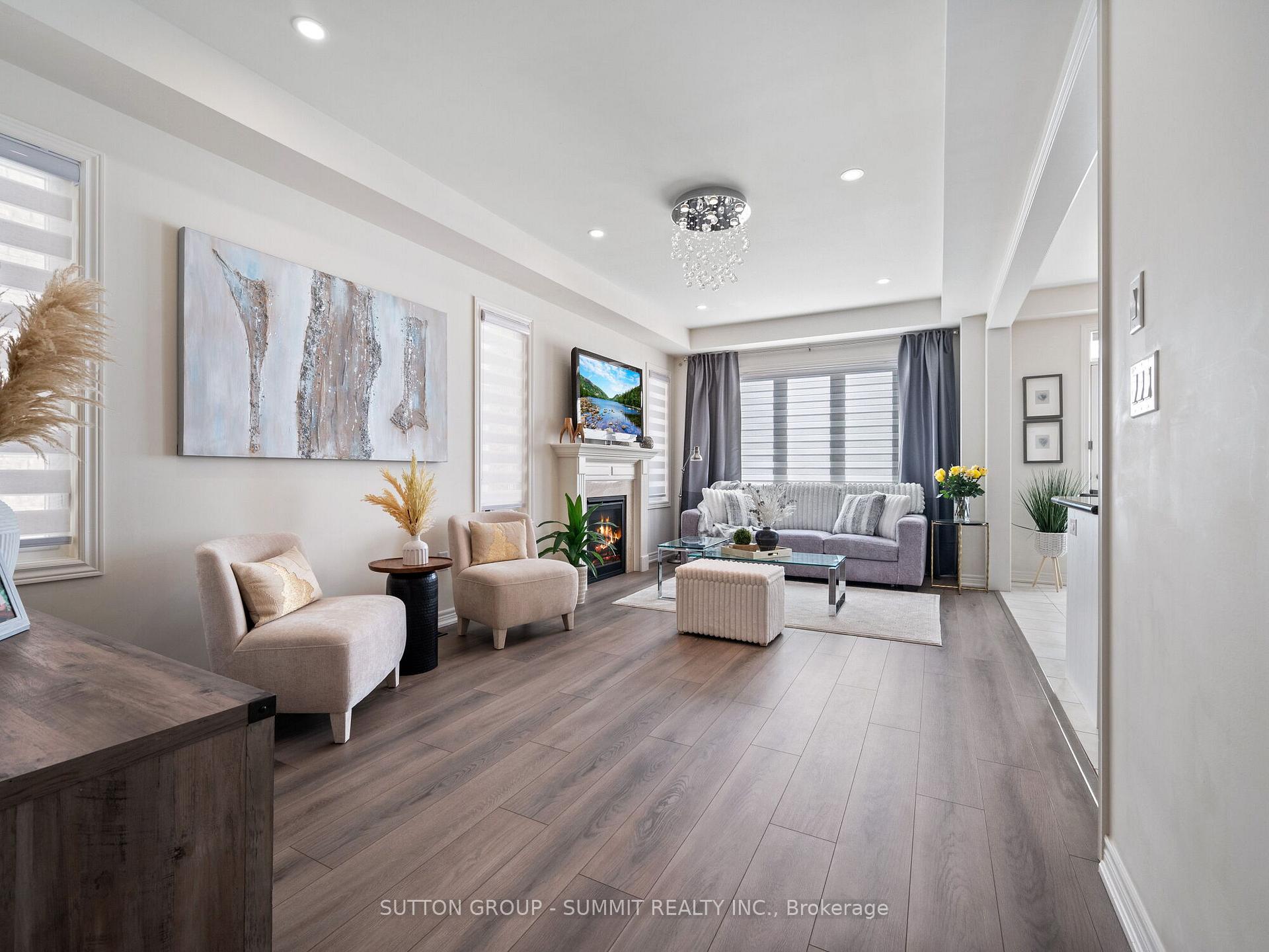Photo 7 of 12 Great Falls Boulevard, Hamilton, Waterdown — HOMEH