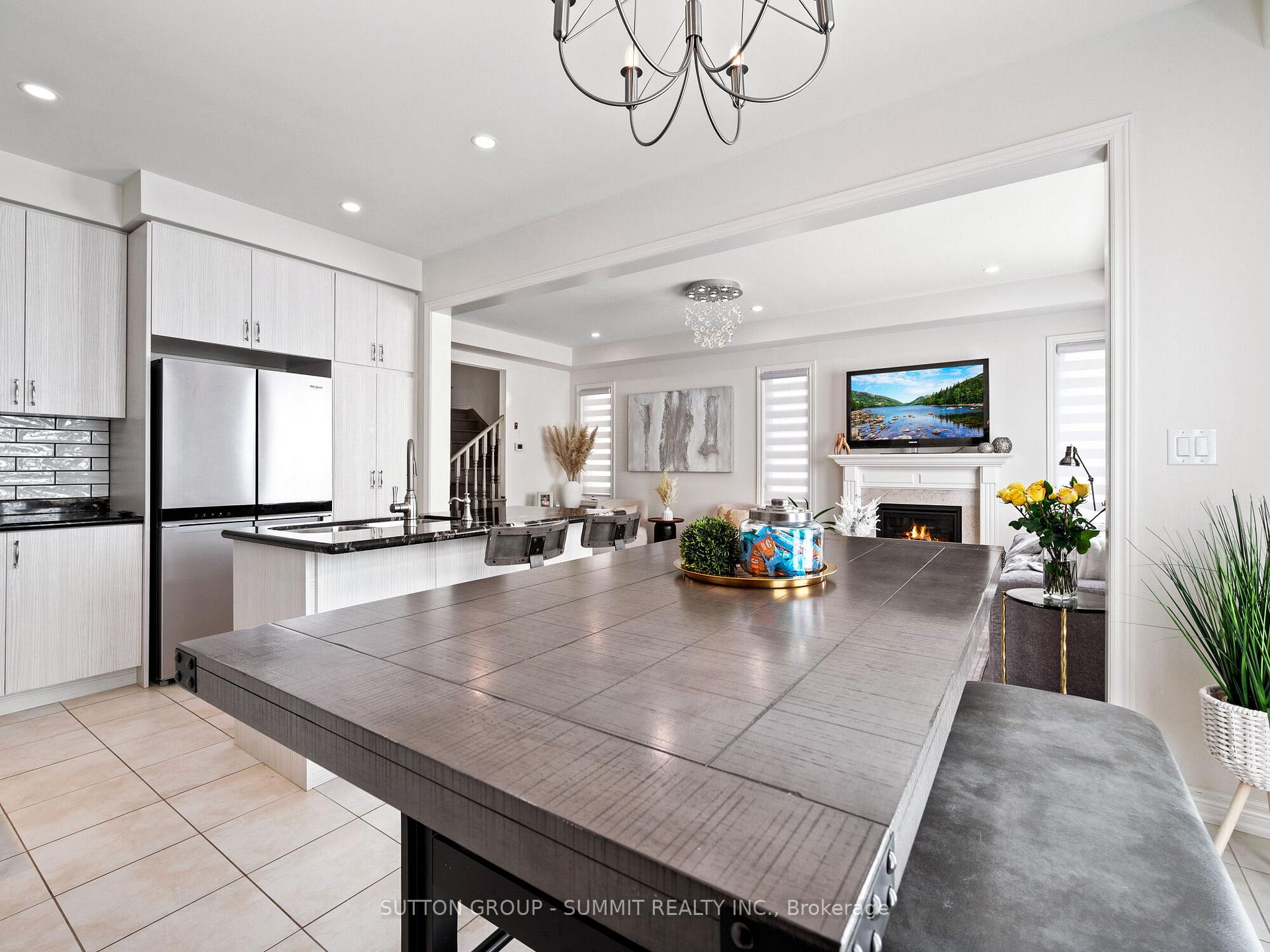 Photo 20 of 12 Great Falls Boulevard, Hamilton, Waterdown — HOMEH