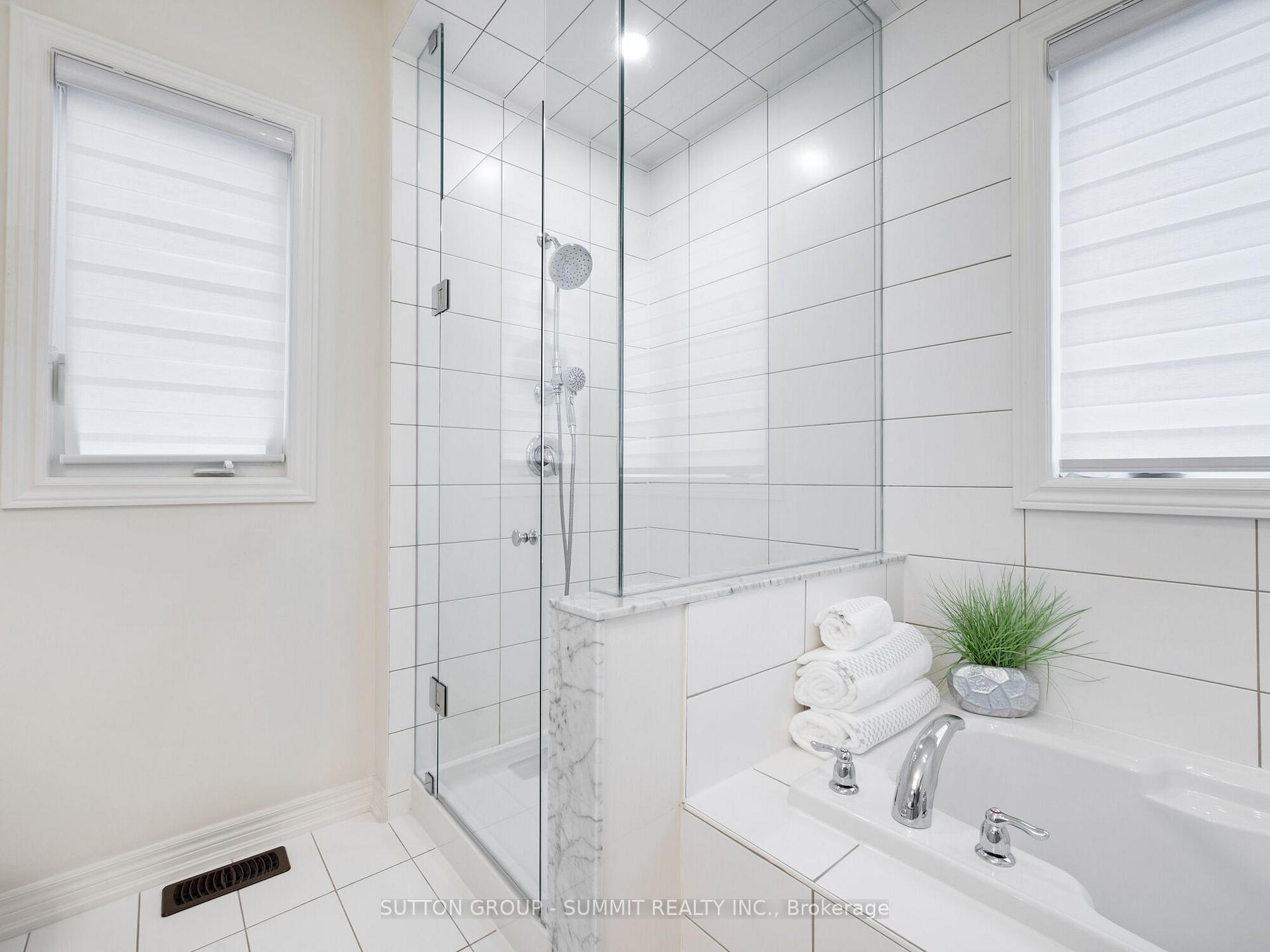 Photo 29 of 12 Great Falls Boulevard, Hamilton, Waterdown — HOMEH