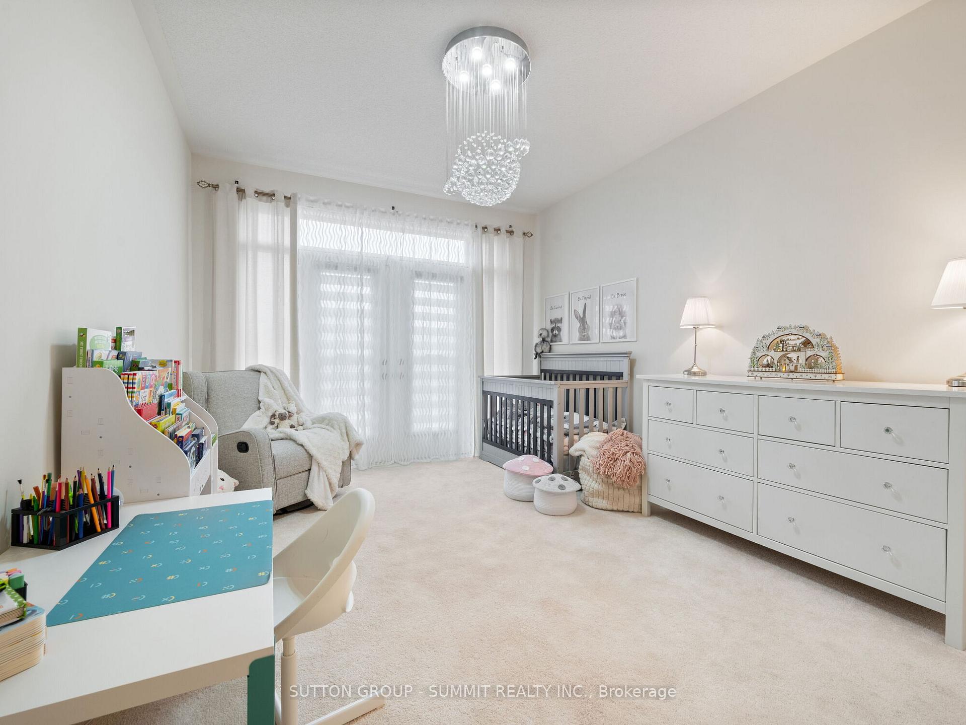 Photo 38 of 12 Great Falls Boulevard, Hamilton, Waterdown — HOMEH