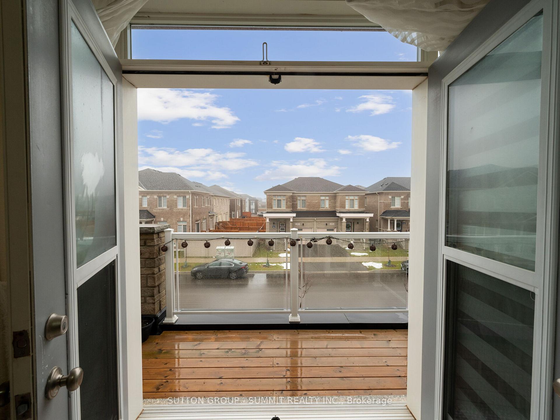 Photo 27 of 12 Great Falls Boulevard, Hamilton, Waterdown — HOMEH