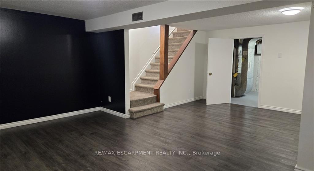 Photo 12 of Unit 27, 77 Linwell Road, St. Catharines, Lakeport — HOMEH