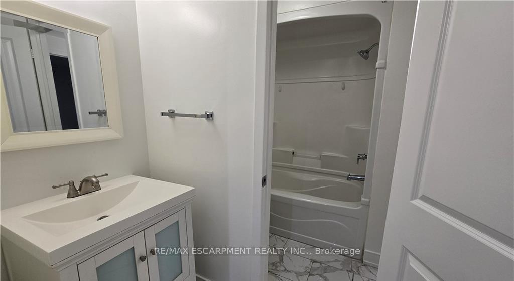 Photo 20 of Unit 27, 77 Linwell Road, St. Catharines, Lakeport — HOMEH