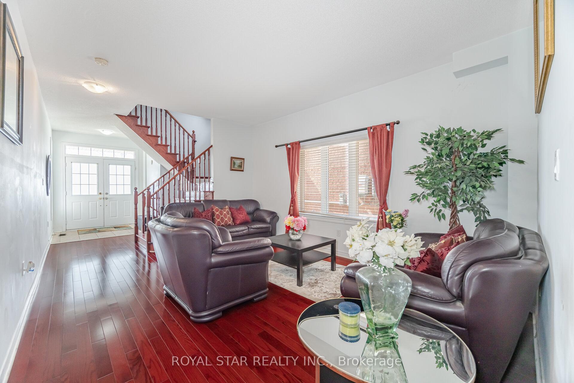 Photo 5 of 21 Baylawn Circle, Brampton, Bram East — HOMEH