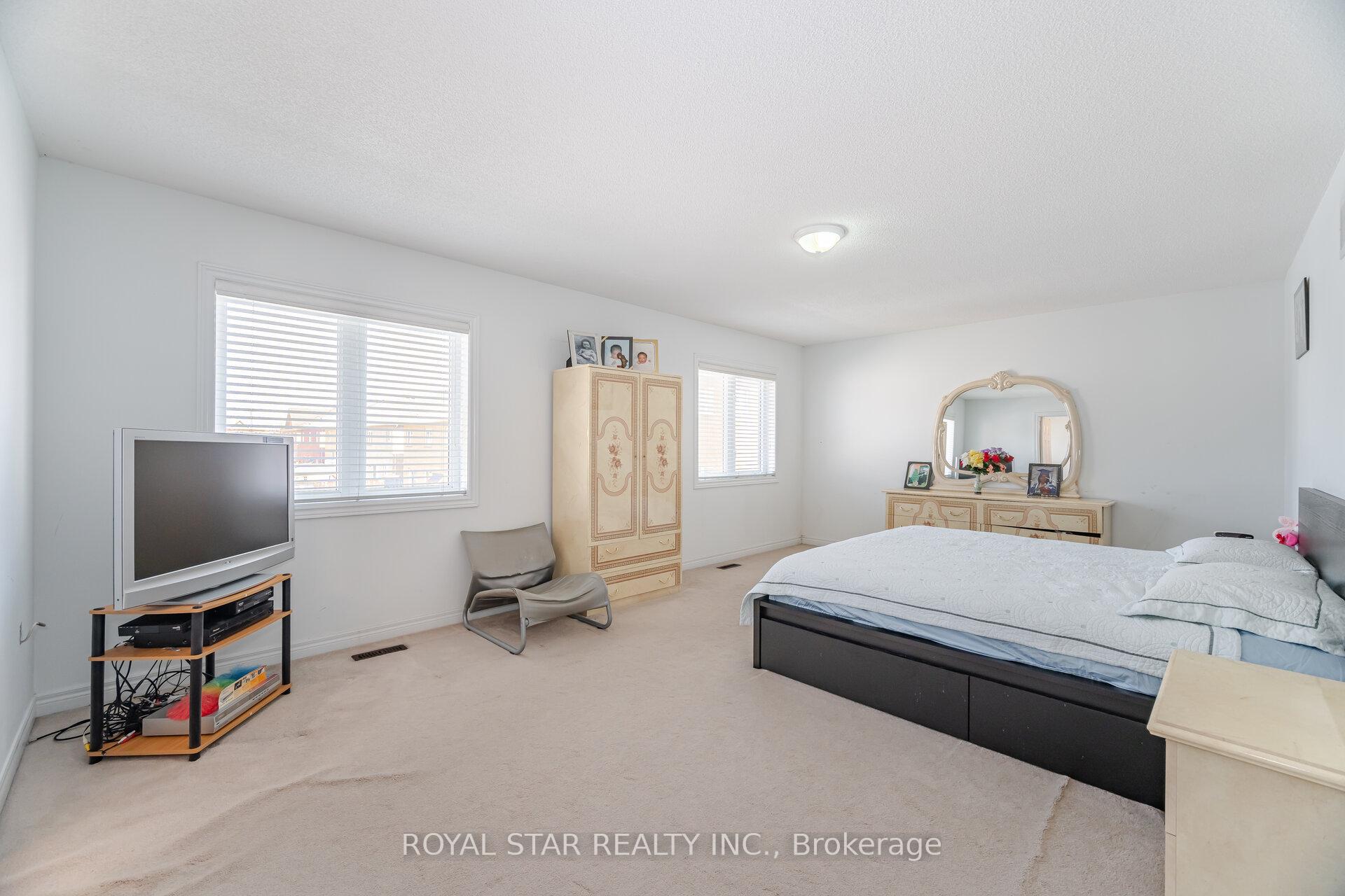 Photo 25 of 21 Baylawn Circle, Brampton, Bram East — HOMEH