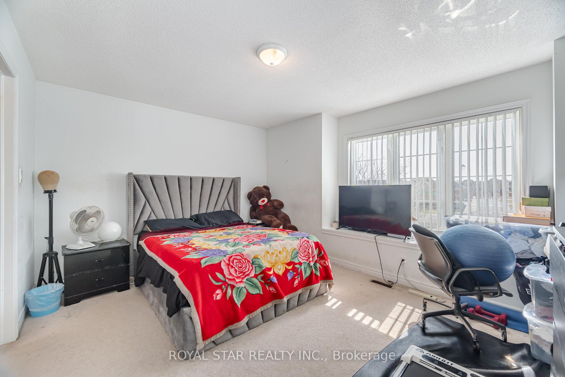 Photo 33 of 21 Baylawn Circle, Brampton, Bram East — HOMEH