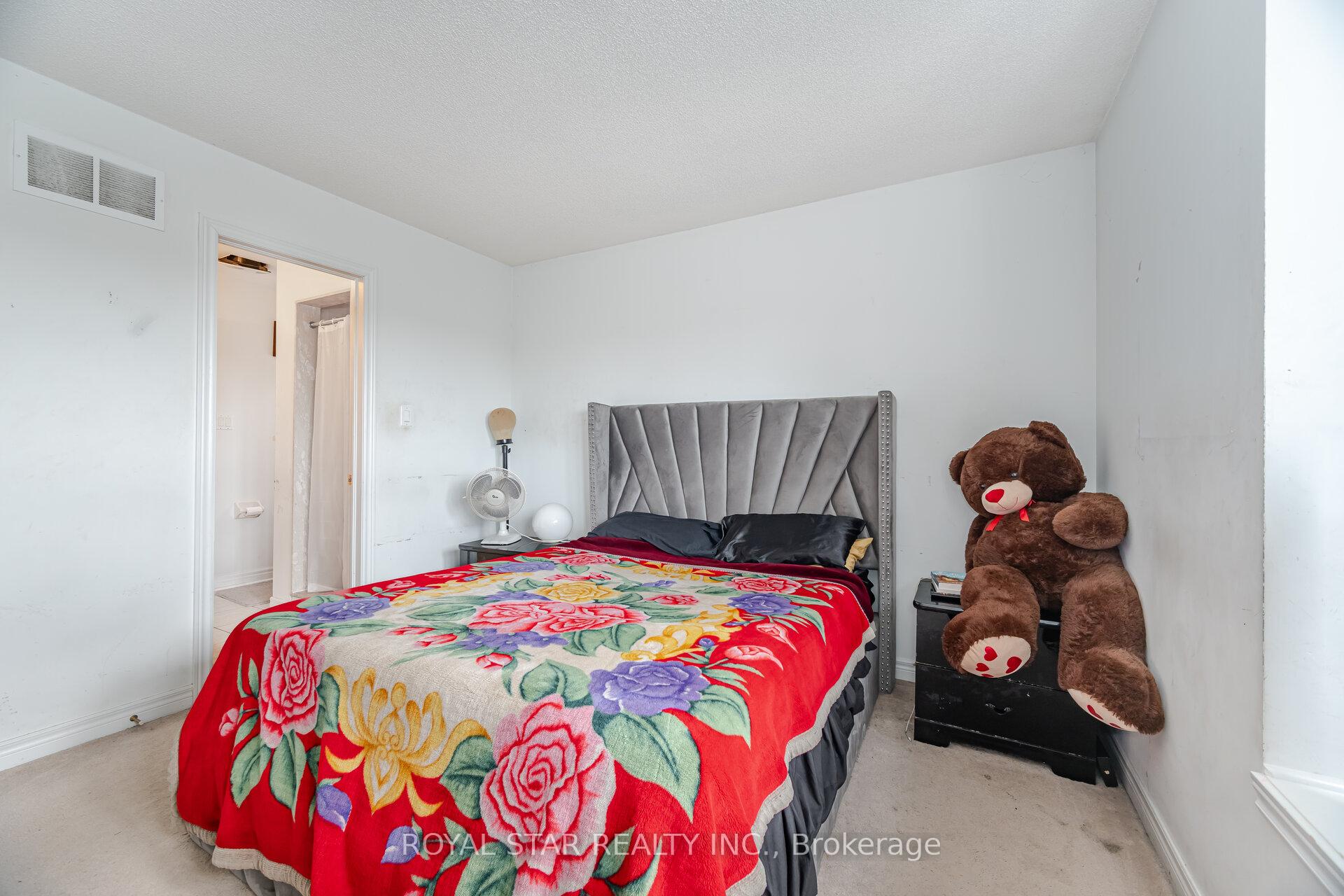 Photo 31 of 21 Baylawn Circle, Brampton, Bram East — HOMEH